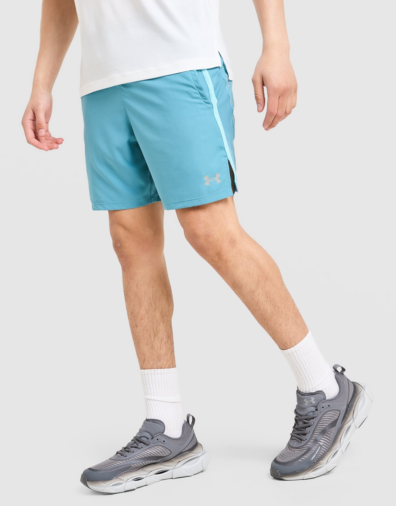 Under Armour Launch Shorts , 17,78 cm