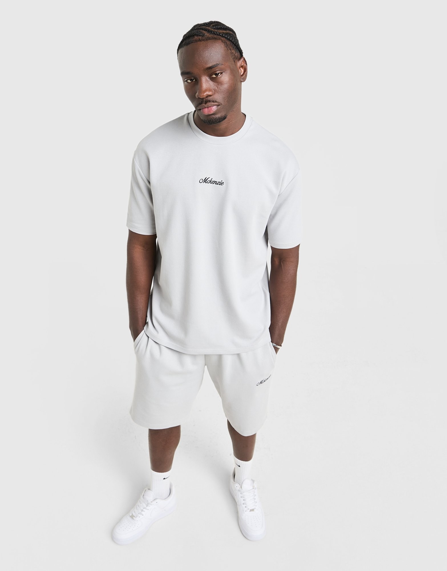 McKenzie Pismo T-Shirt