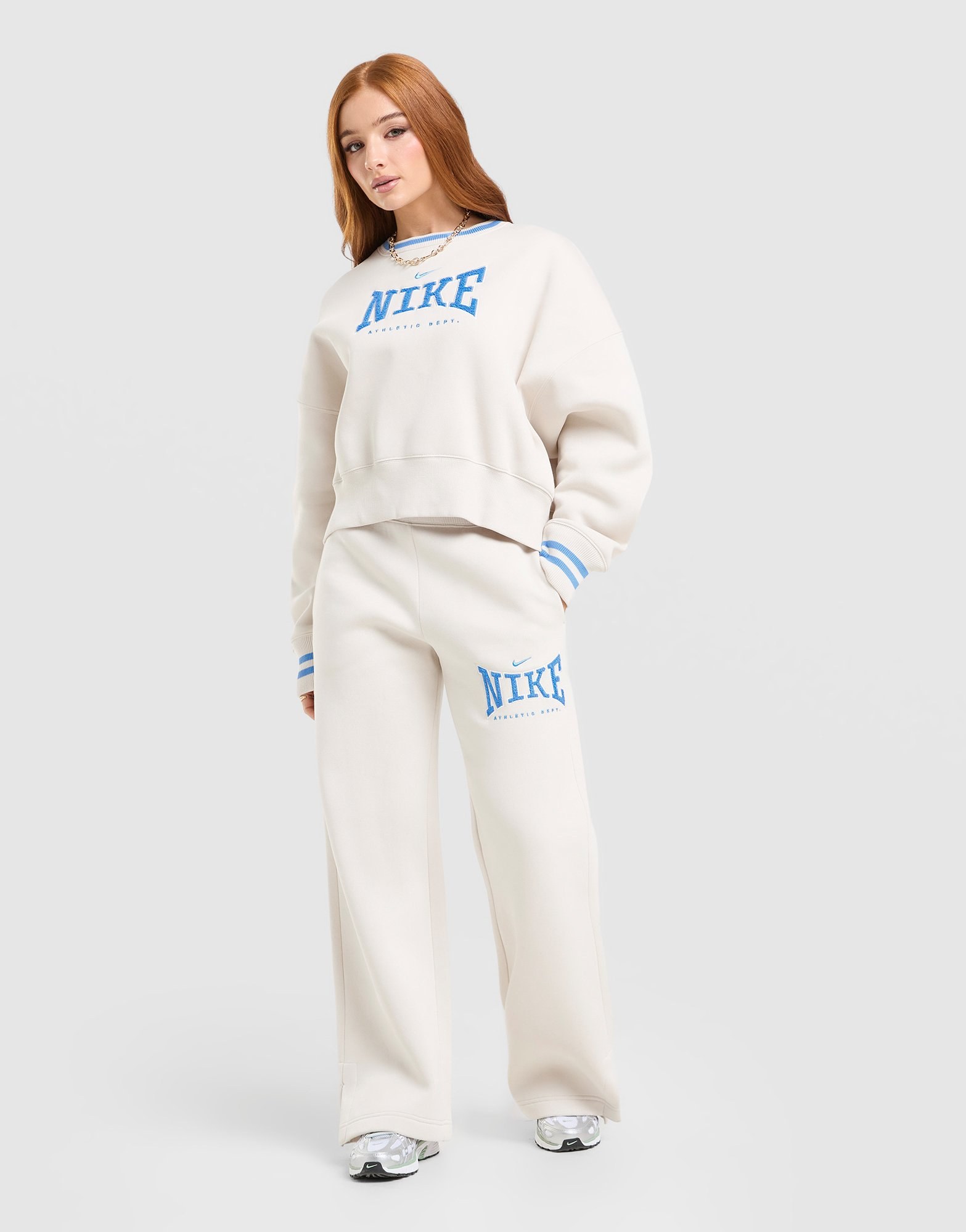 Nike Classics Graphic Phoenix Oversized Crew Sweatshirt