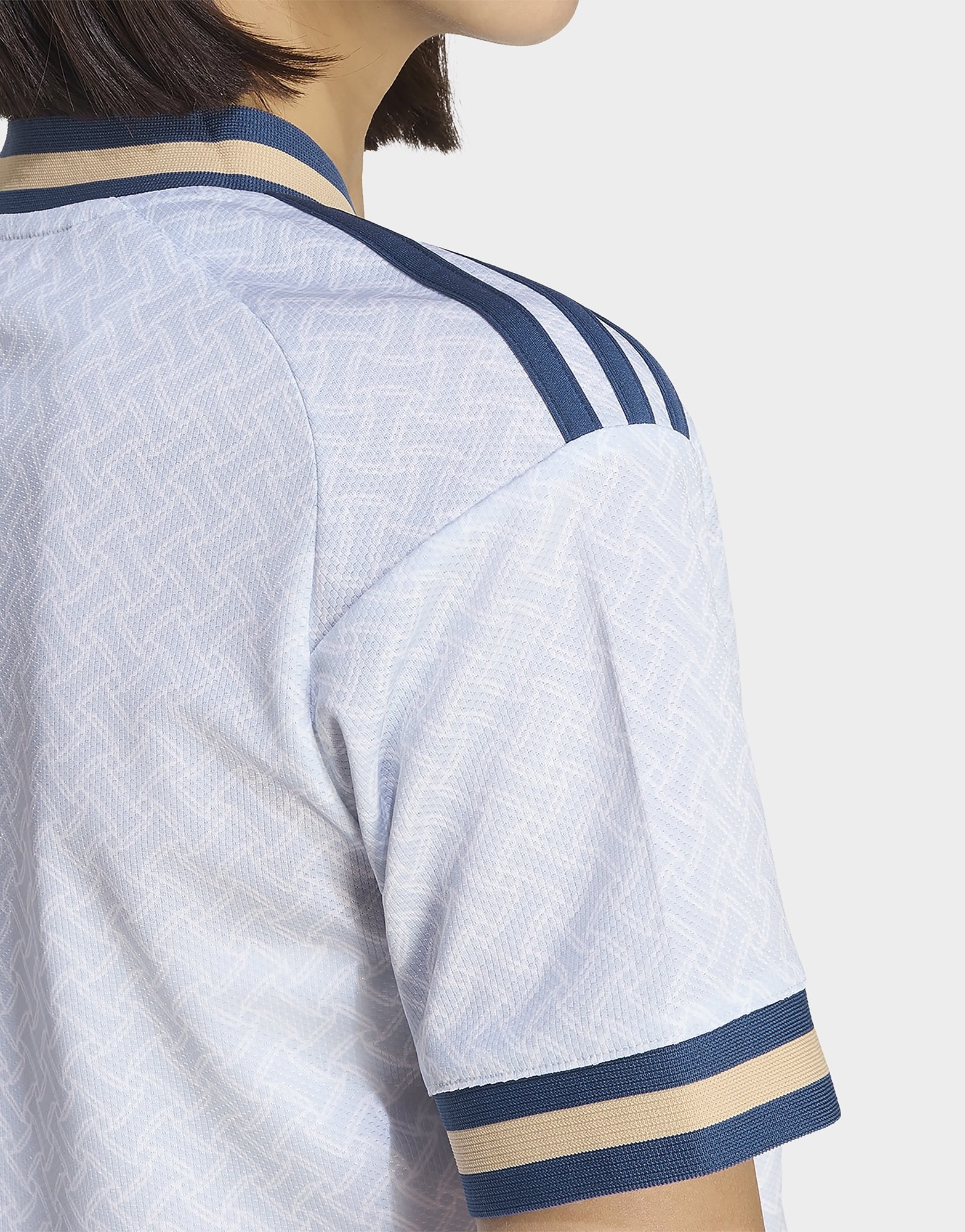 adidas Italien 26 Auswärtstrikot, Kürzer Geschnitten