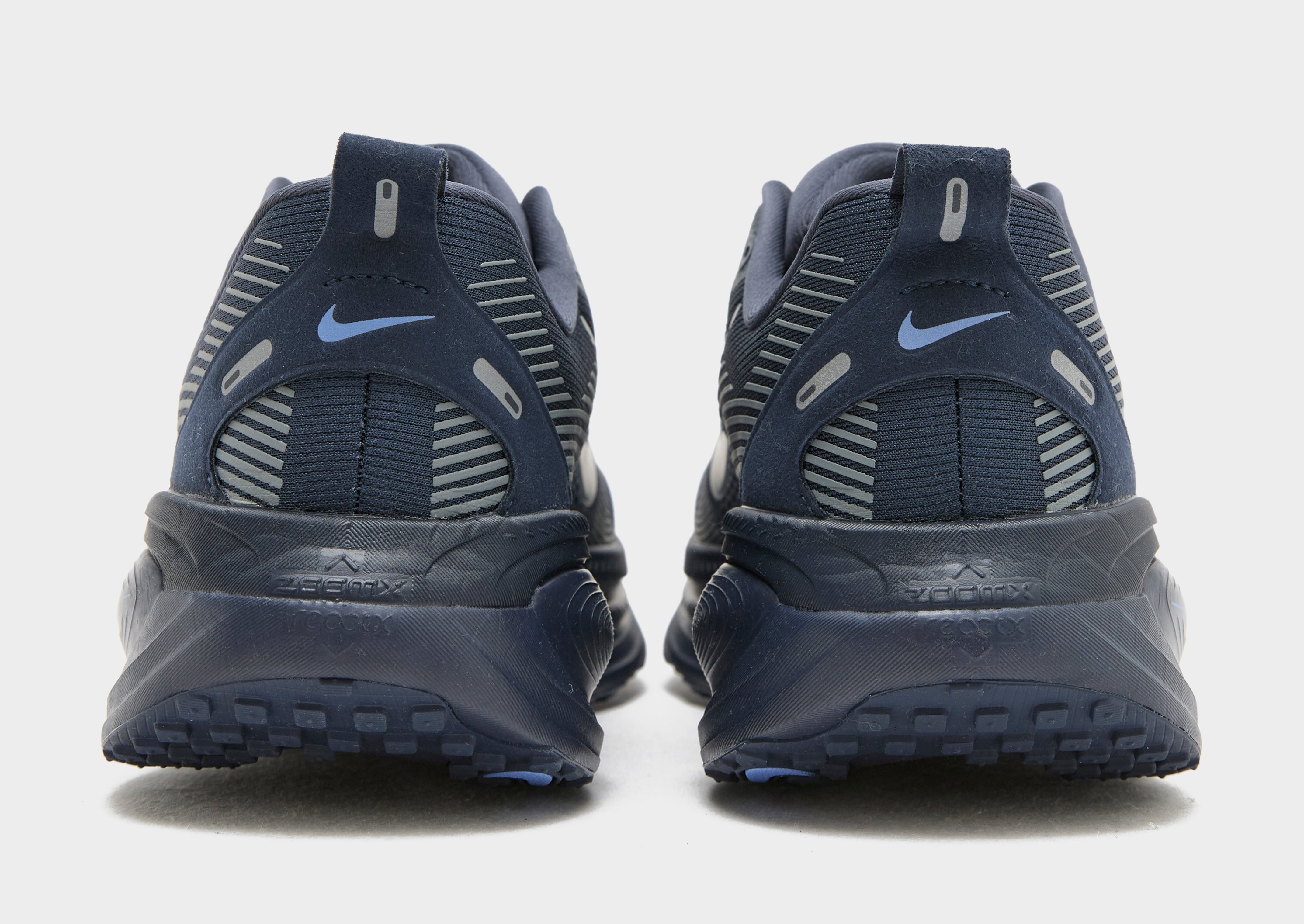 Nike Vomero 18