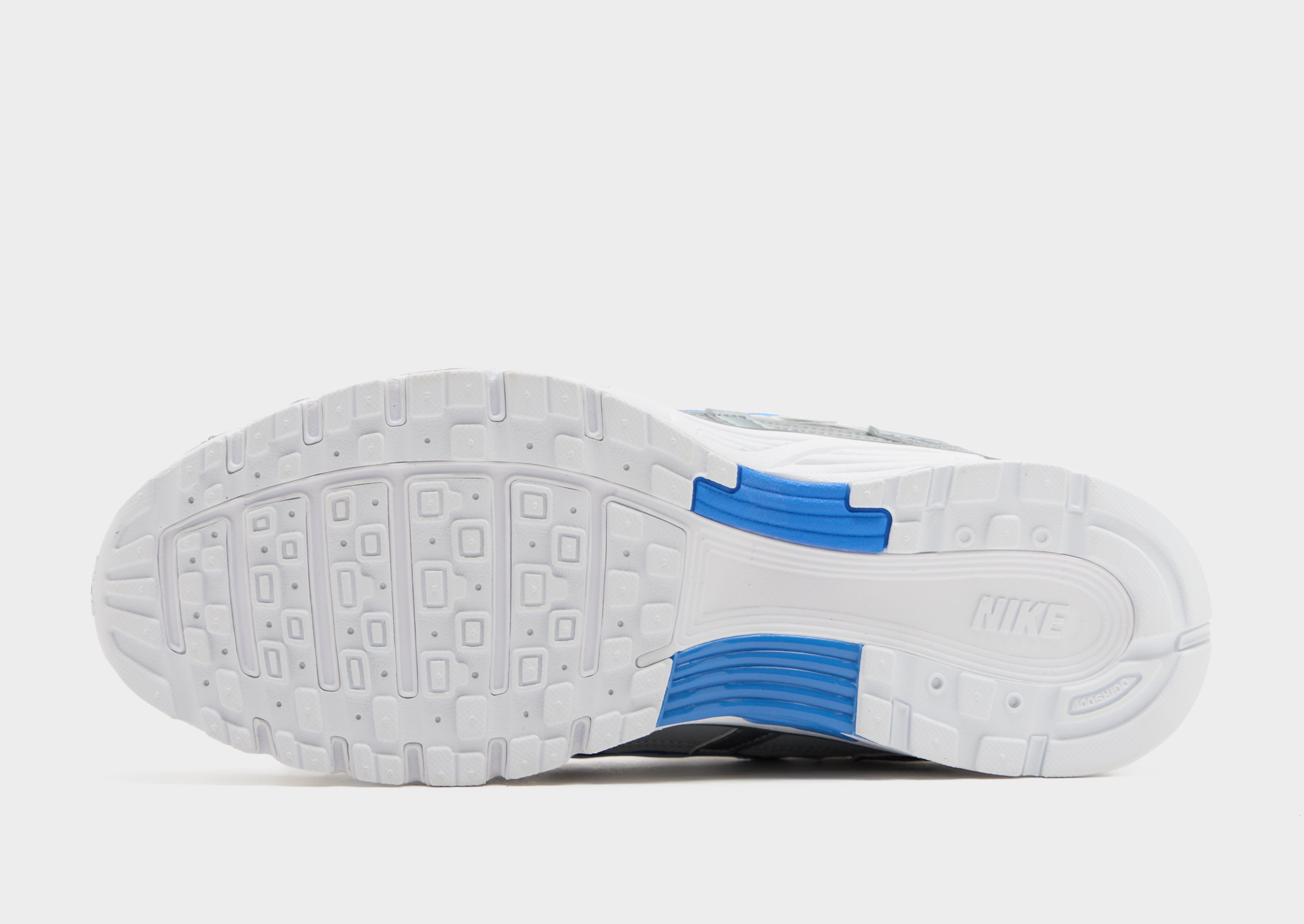 Nike P-6000