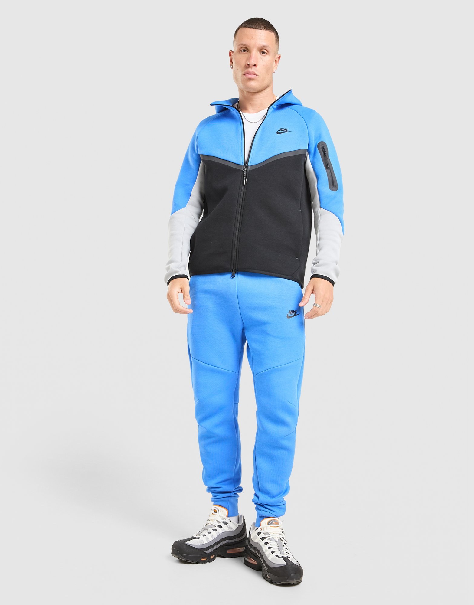 Nike Tech Fleece Full Zip Hoodie