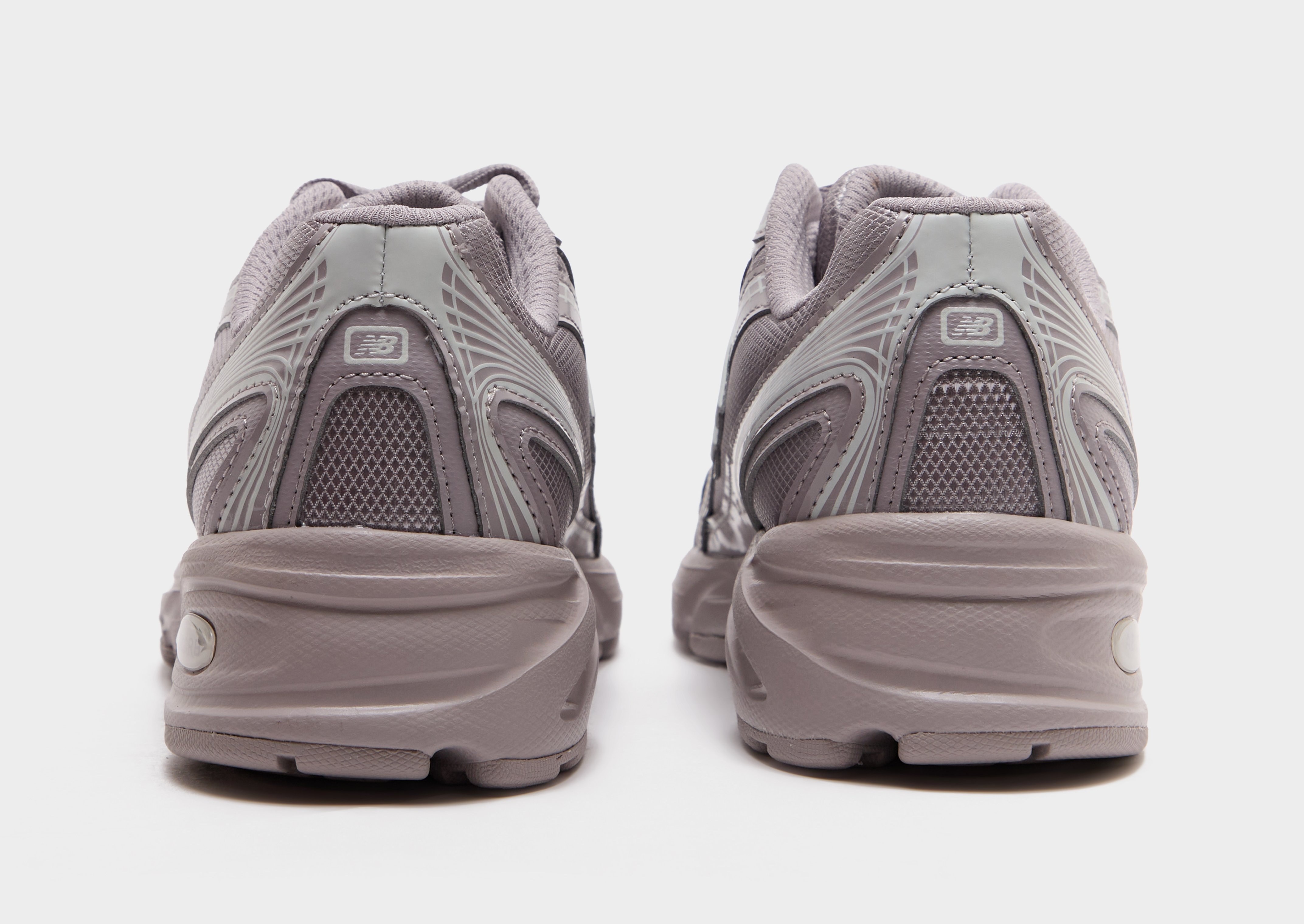 New Balance 740 Women's
