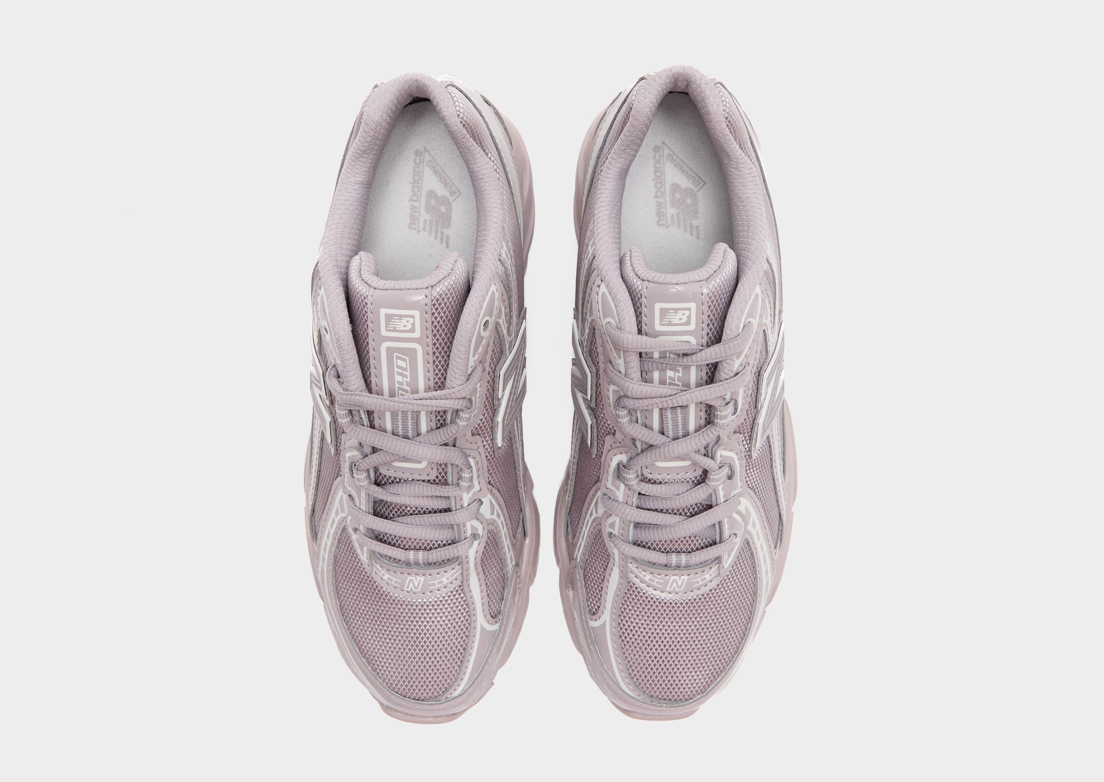 New Balance 740 Women's