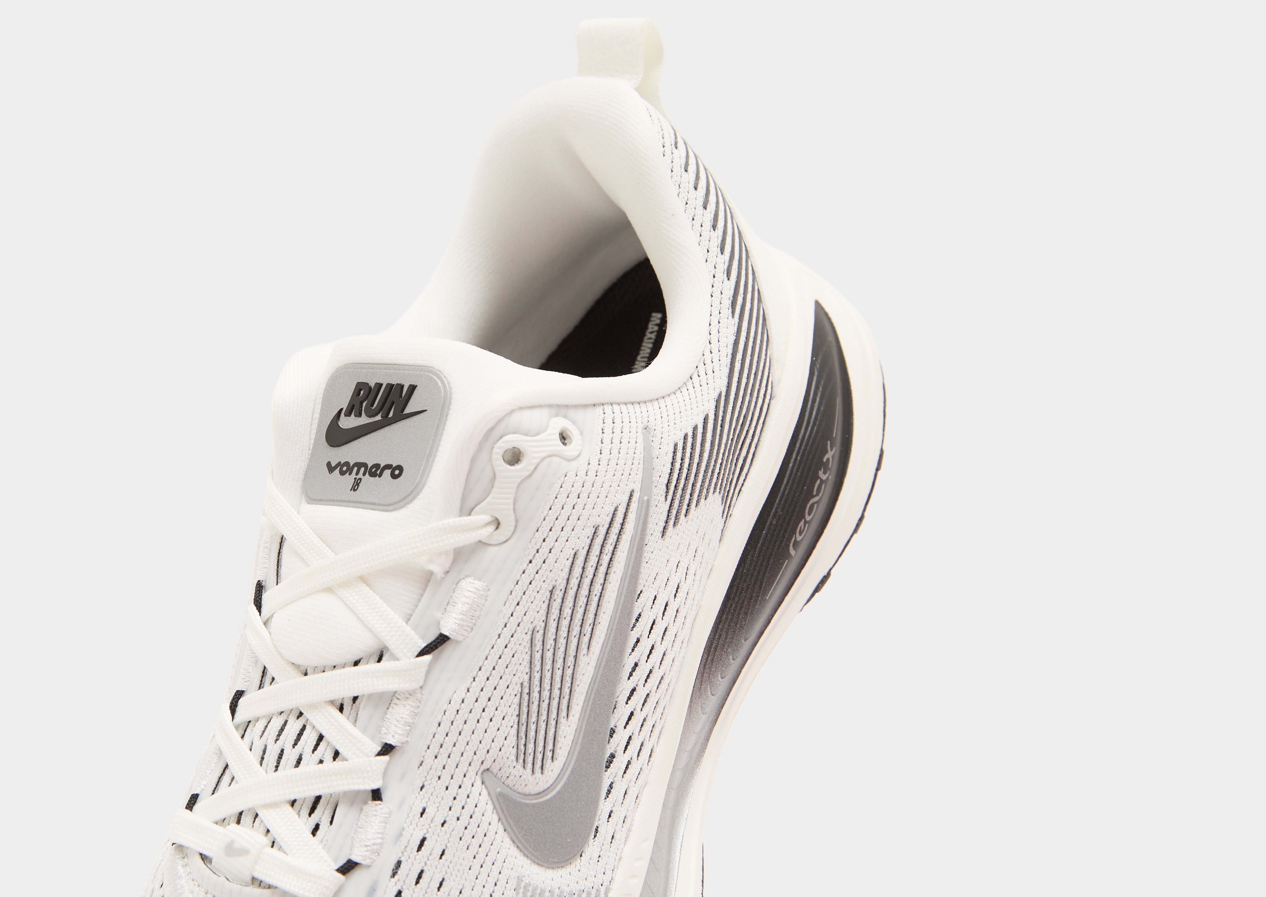 Nike Vomero 18 Kinder