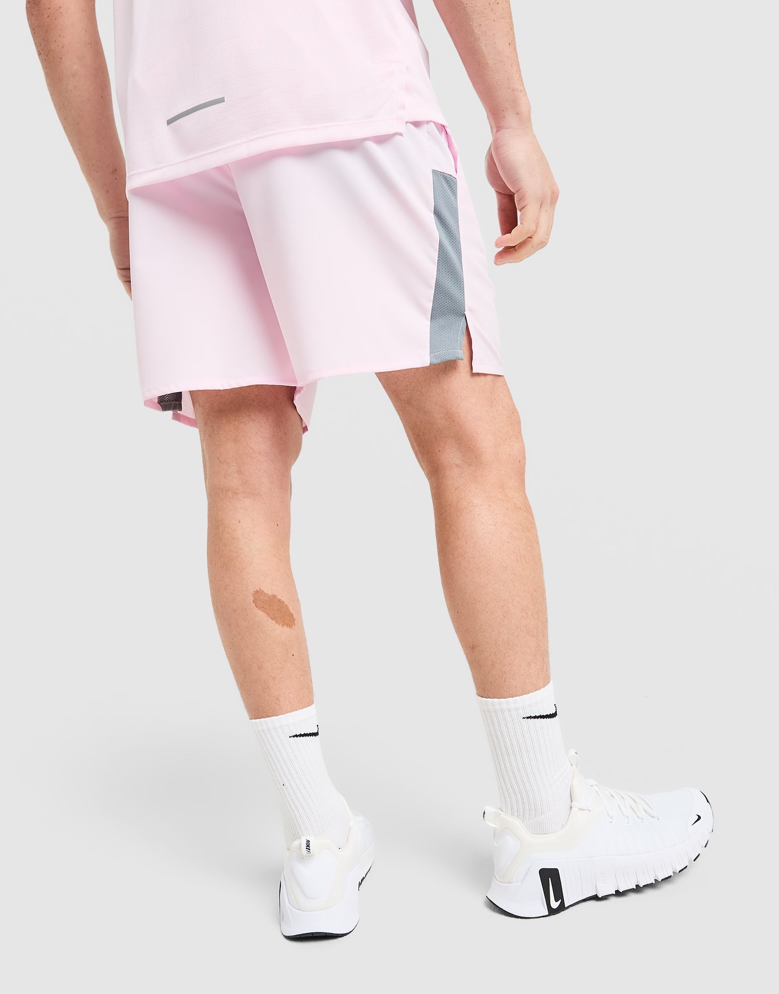 Nike Challenger 7" Shorts