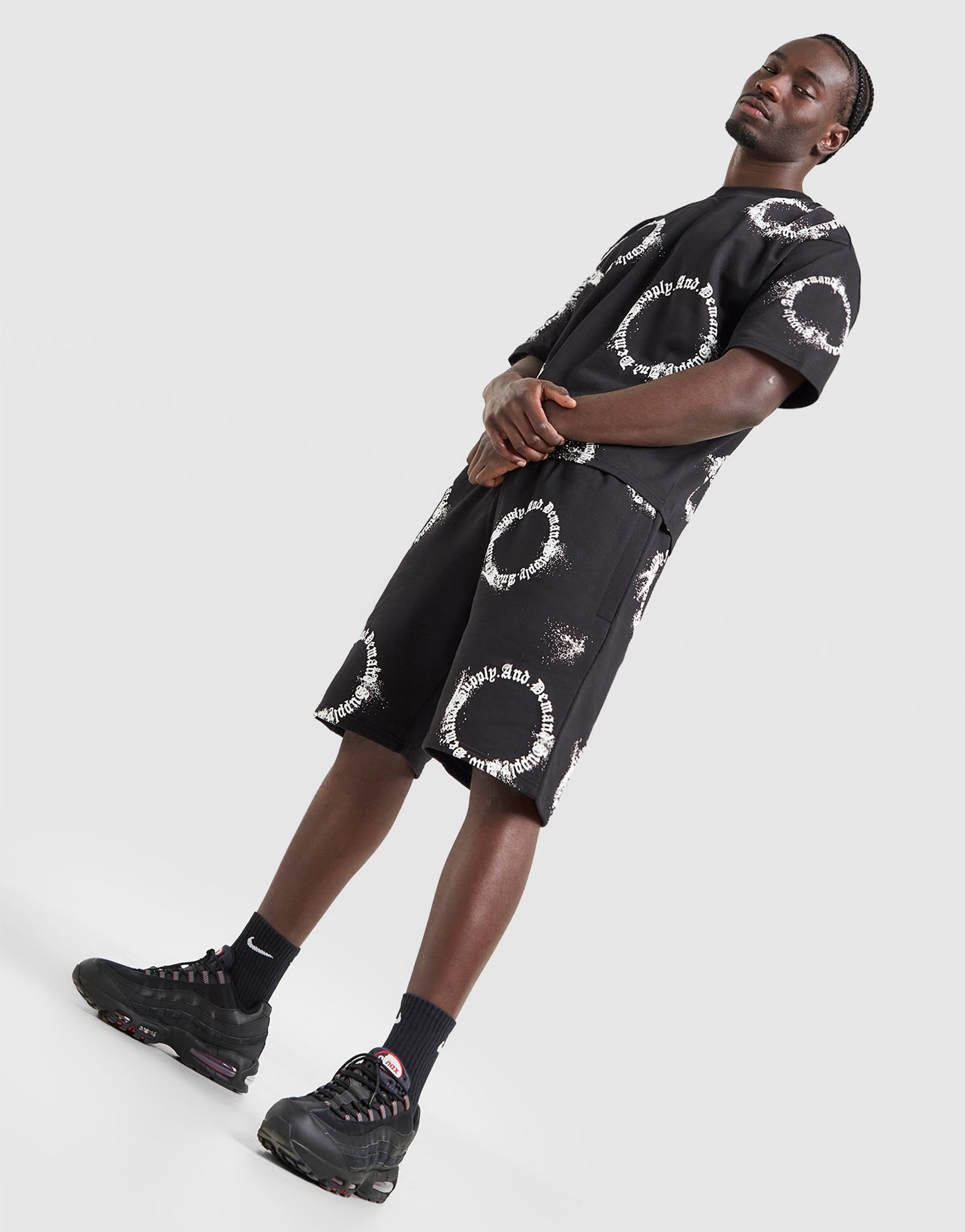 Supply & Demand Circle Shorts