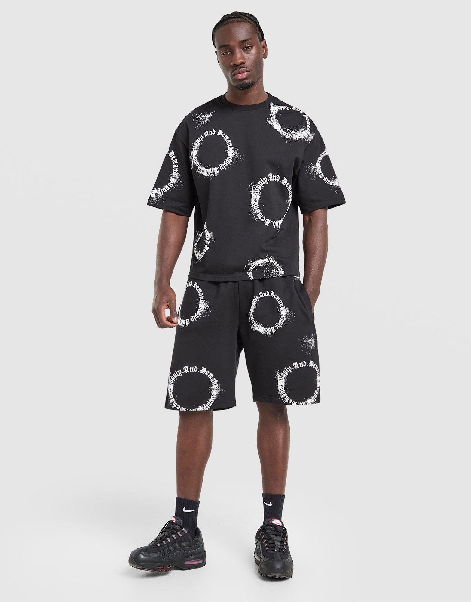 Supply & Demand Circle Shorts