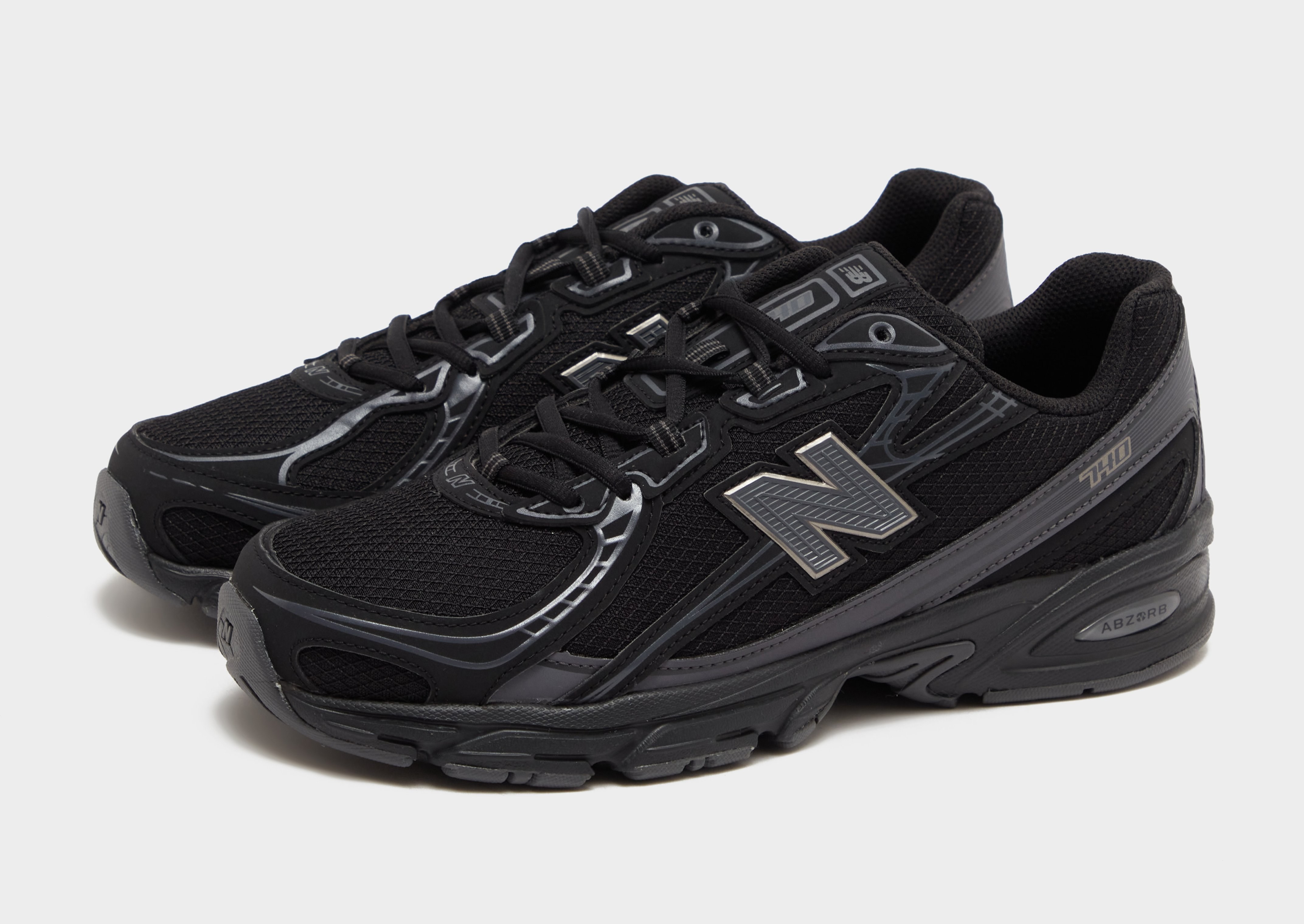 New Balance 740