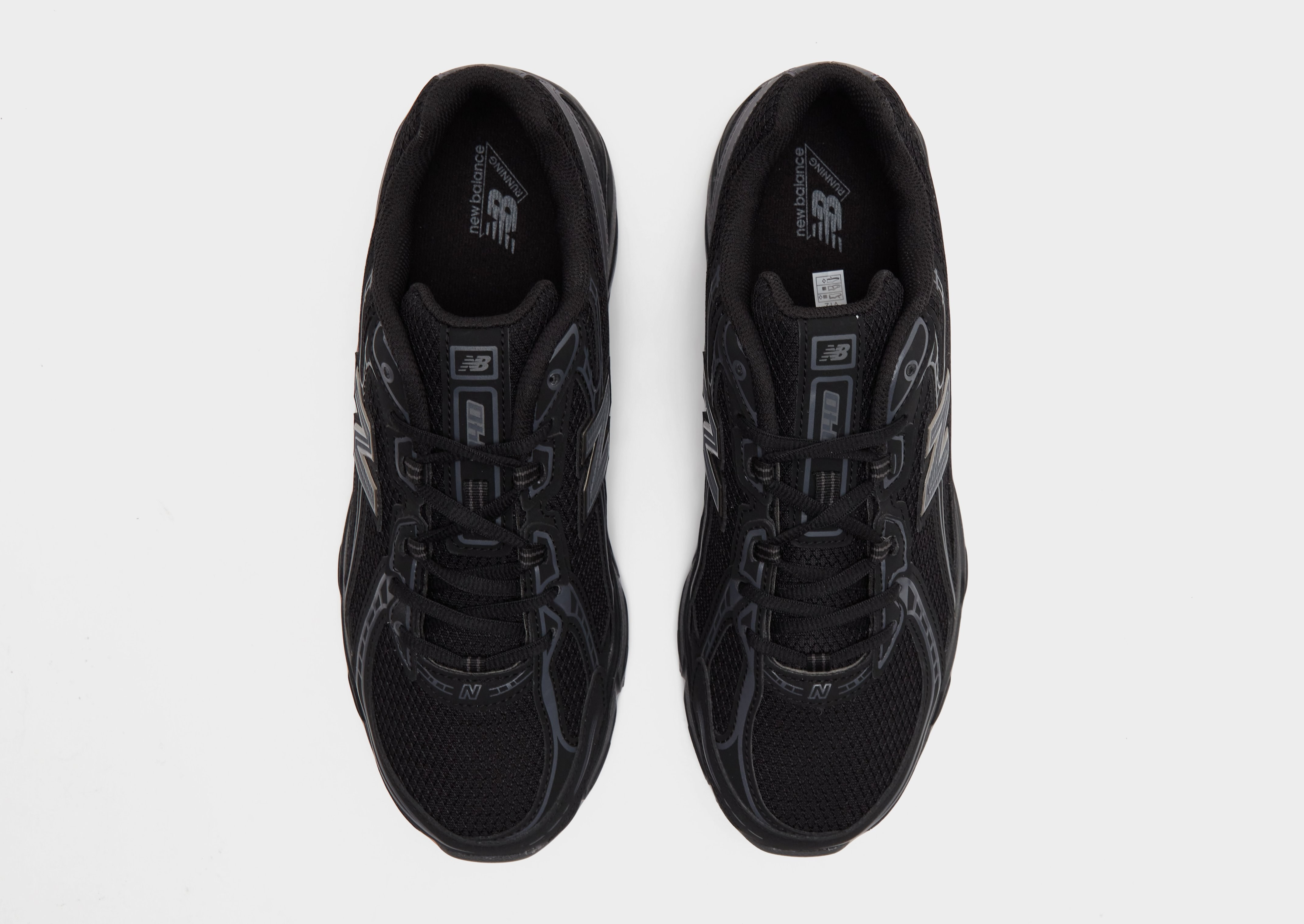 New Balance 740