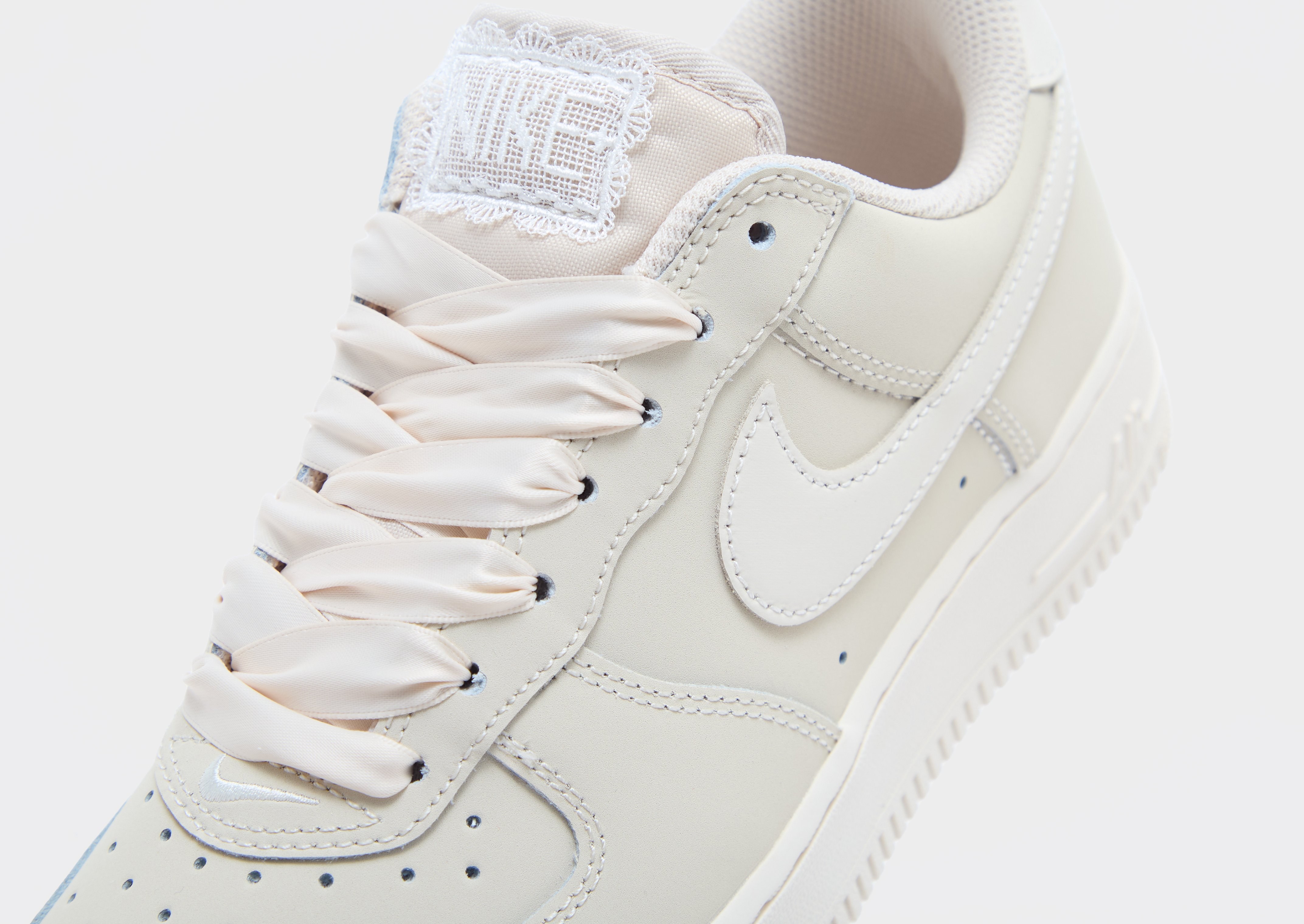 Nike Air Force 1 Retro Premium Damen