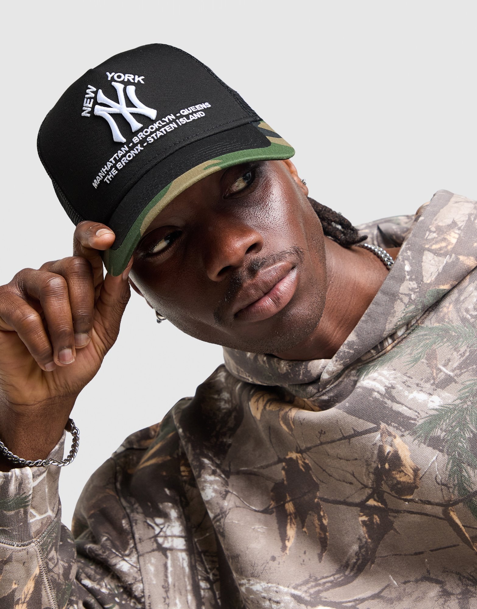 New Era MLB New York Yankees Trucker Cap