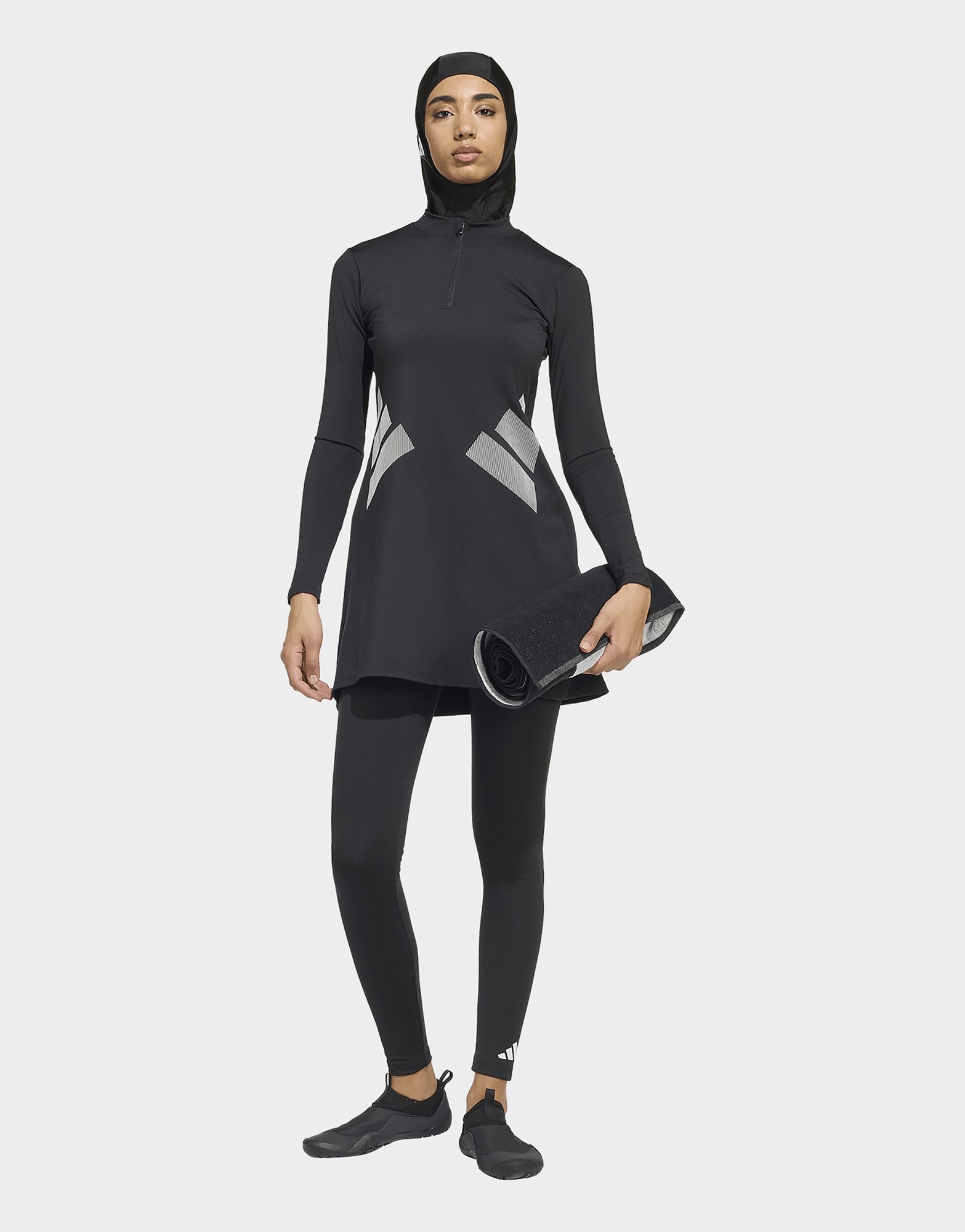 adidas LANGARM-SCHWIMMTOP, LOGO