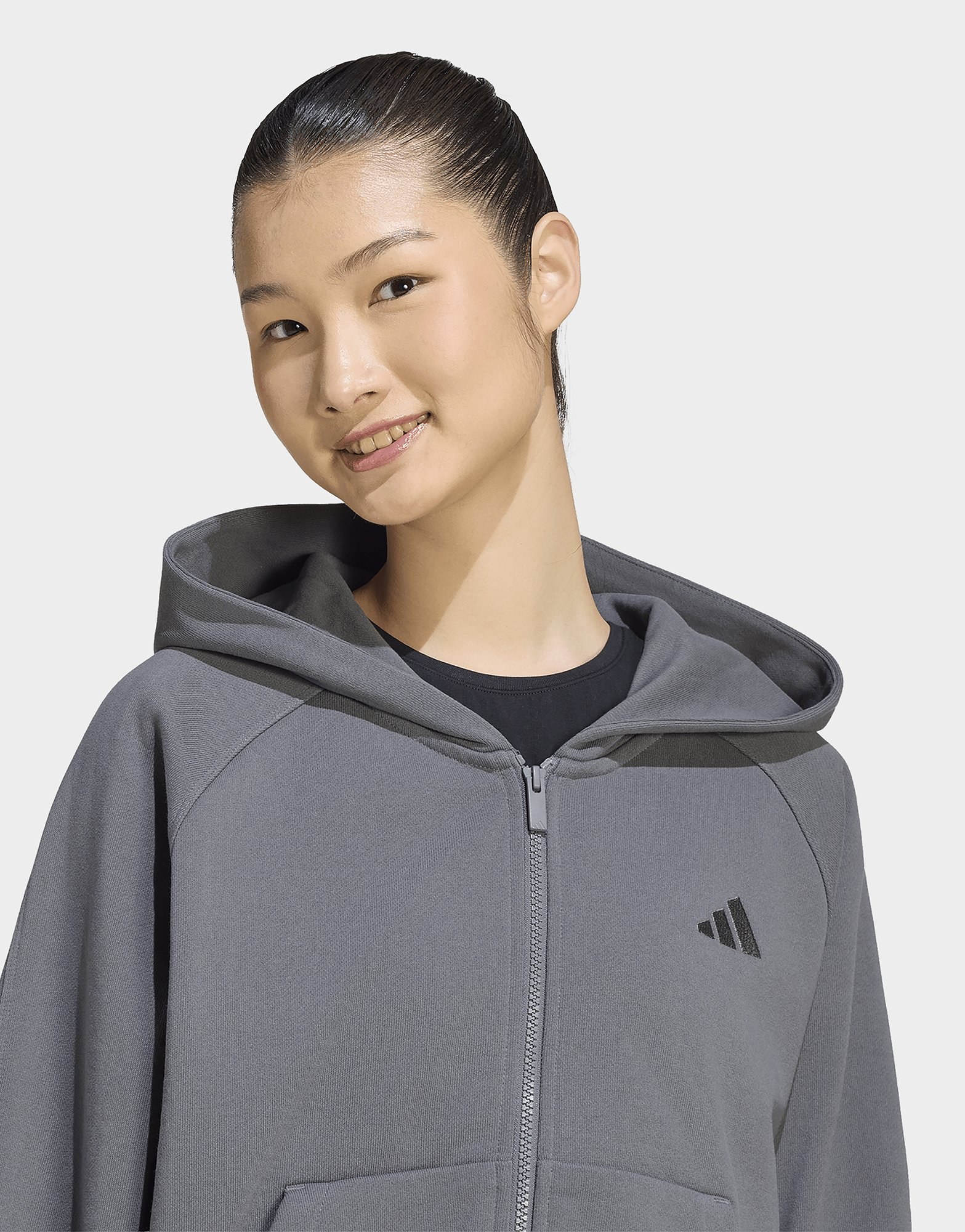 adidas Kit Kapuzenjacke, Kleines Logo
