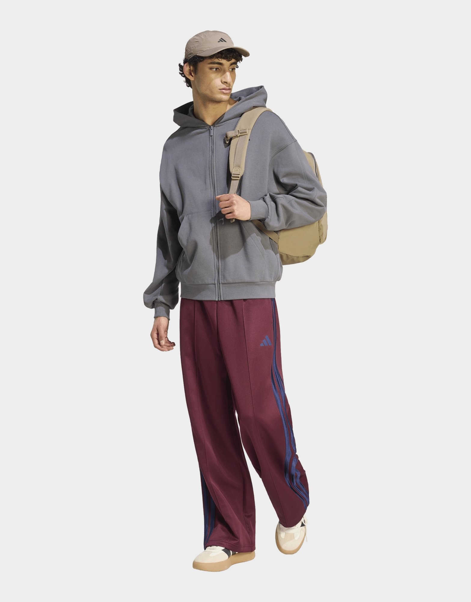 adidas Kit Kapuzenjacke, Kleines Logo