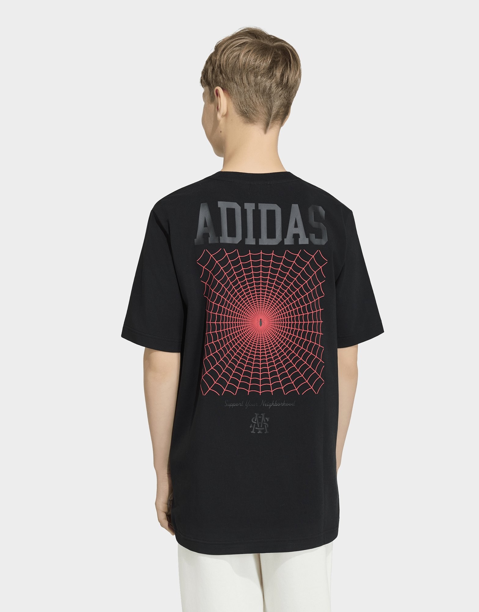 adidas Marvel Spider-Man Grafik T-Shirt