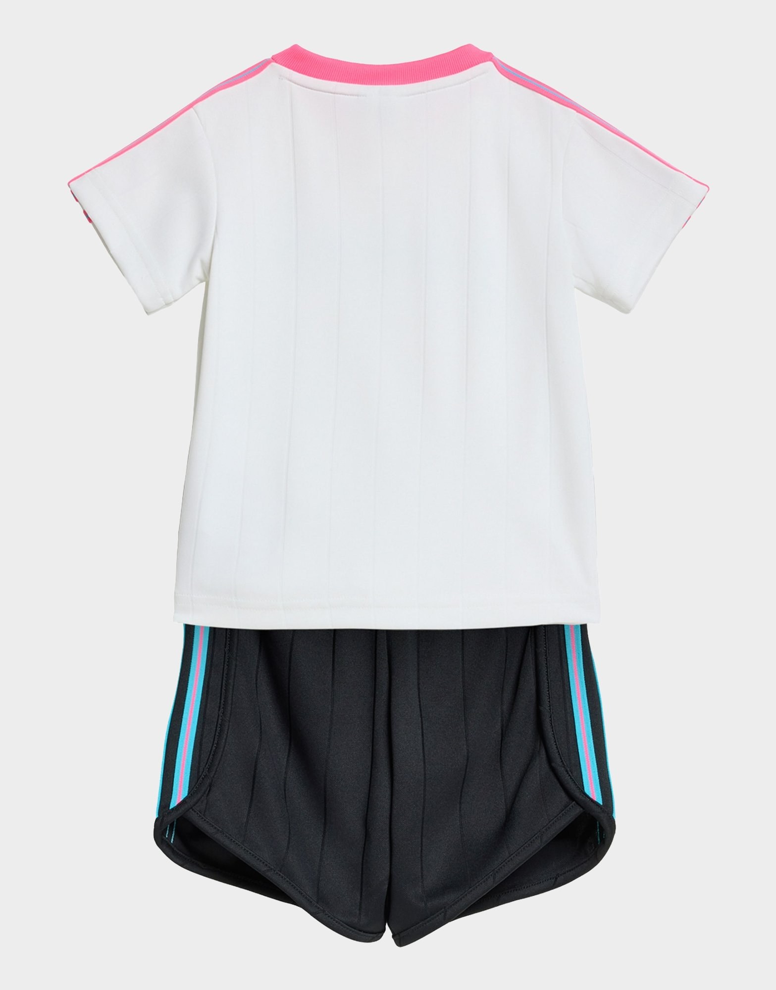 adidas Sprinter Set Aus Shorts Und T-shirt Mit Nadelstreifen
