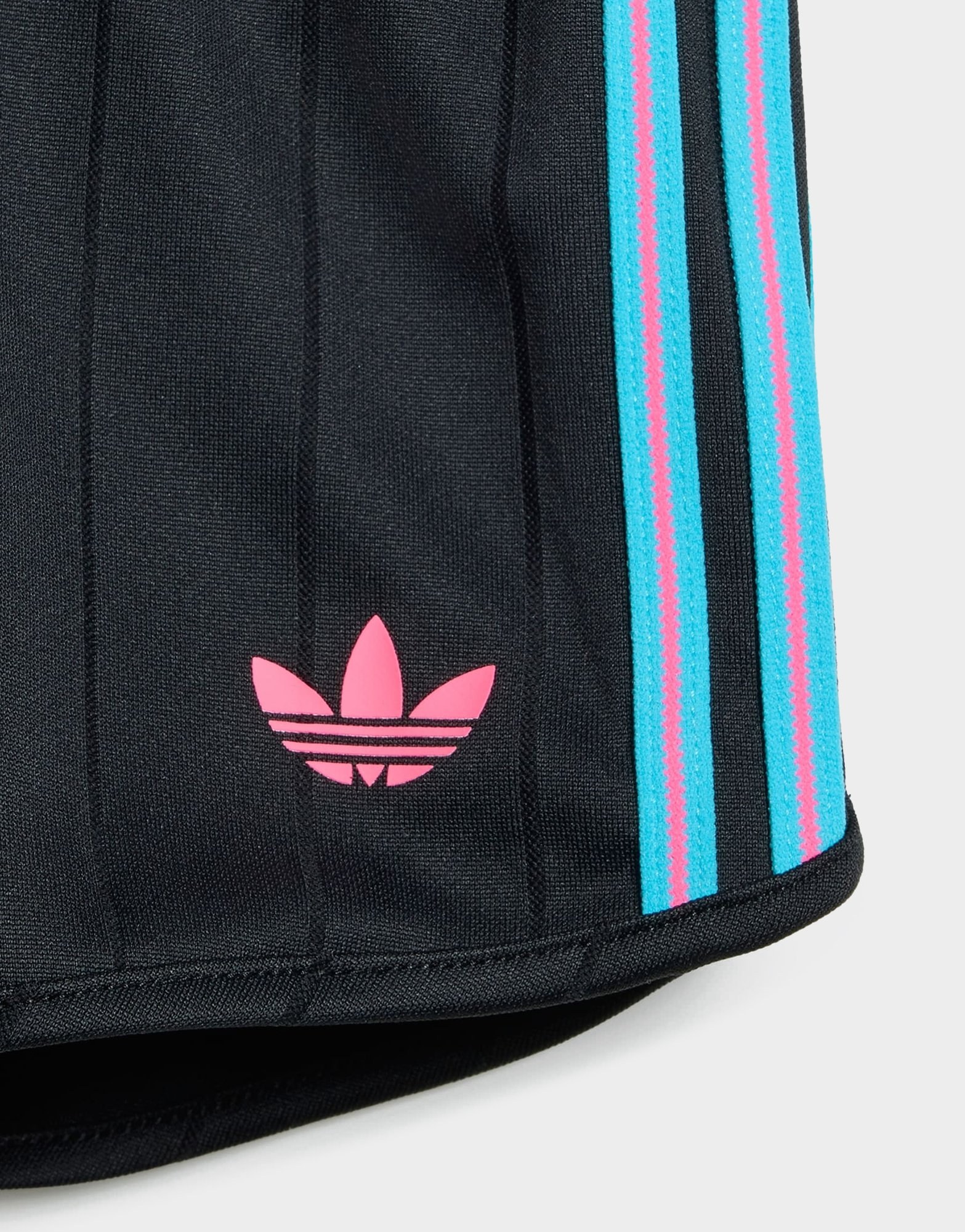 adidas Sprinter Set Aus Shorts Und T-shirt Mit Nadelstreifen