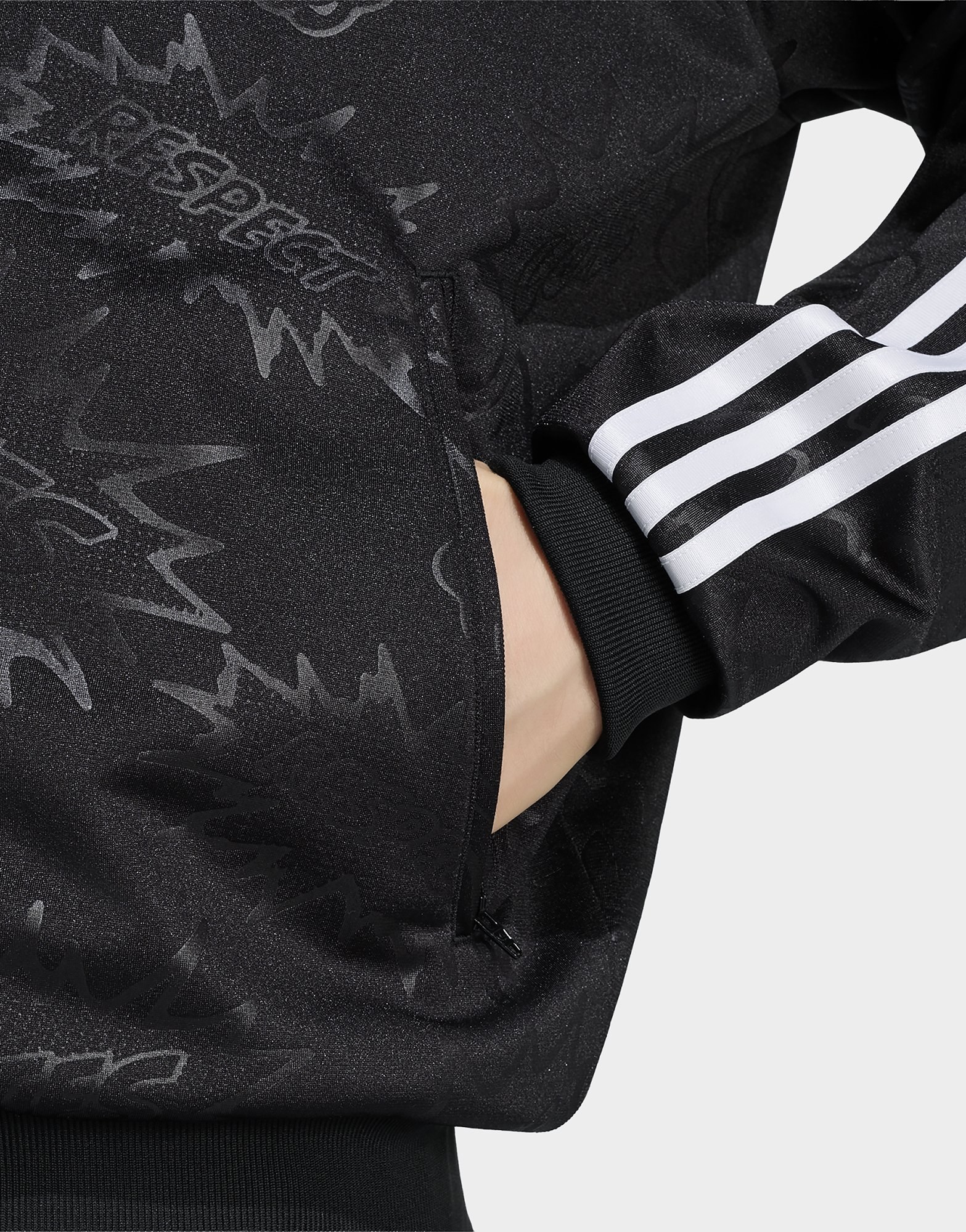adidas LOVE UNITES FB TT Originals Jacke