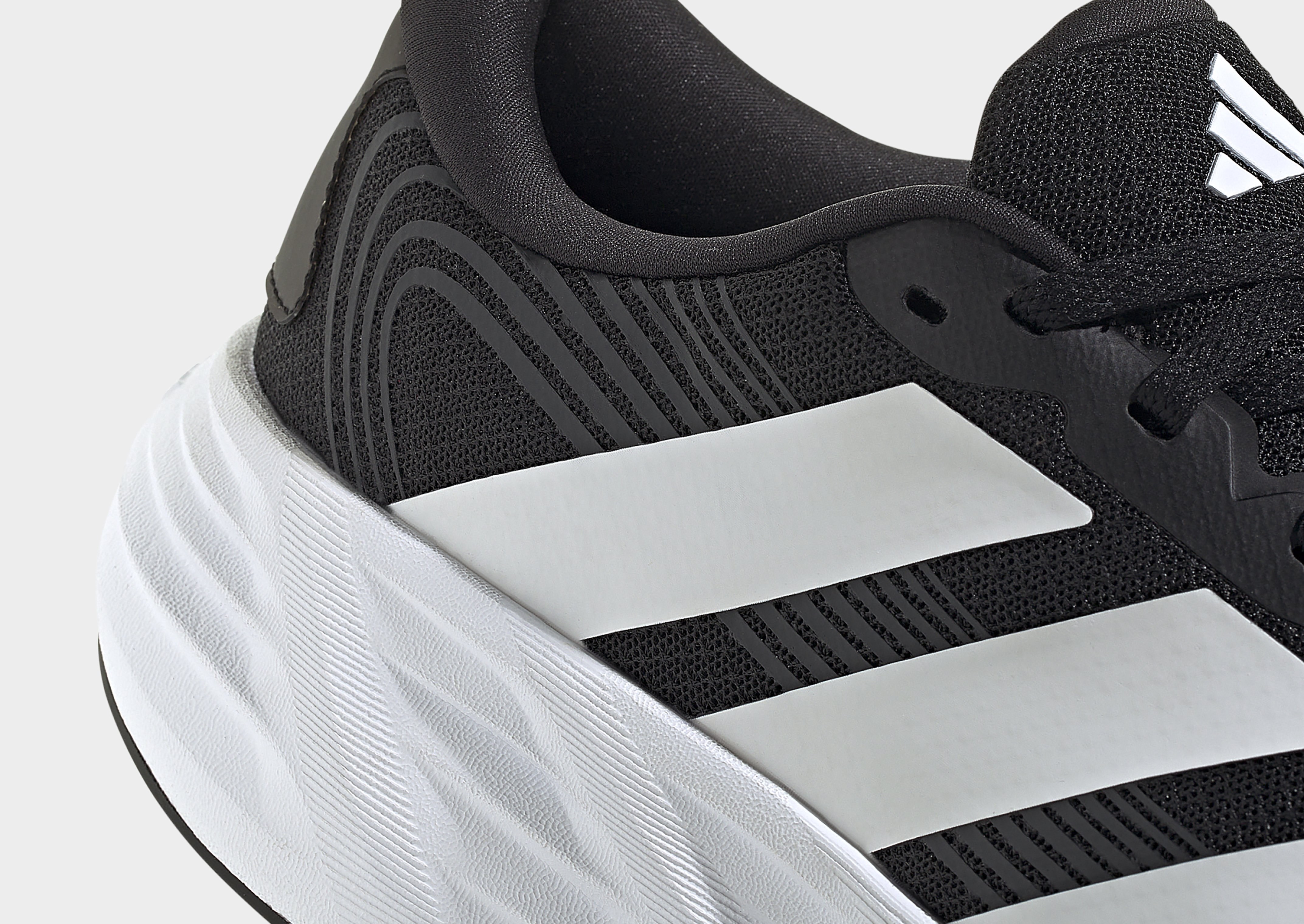 adidas GALAXY 8 LAUFSCHUH