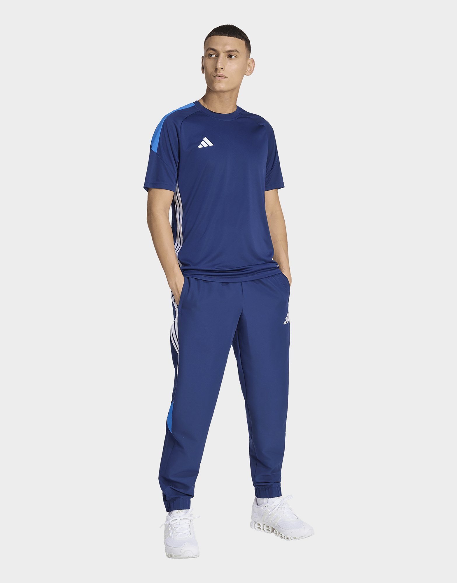 adidas TIRO 26 ESSENTIALS WOVEN HOSE