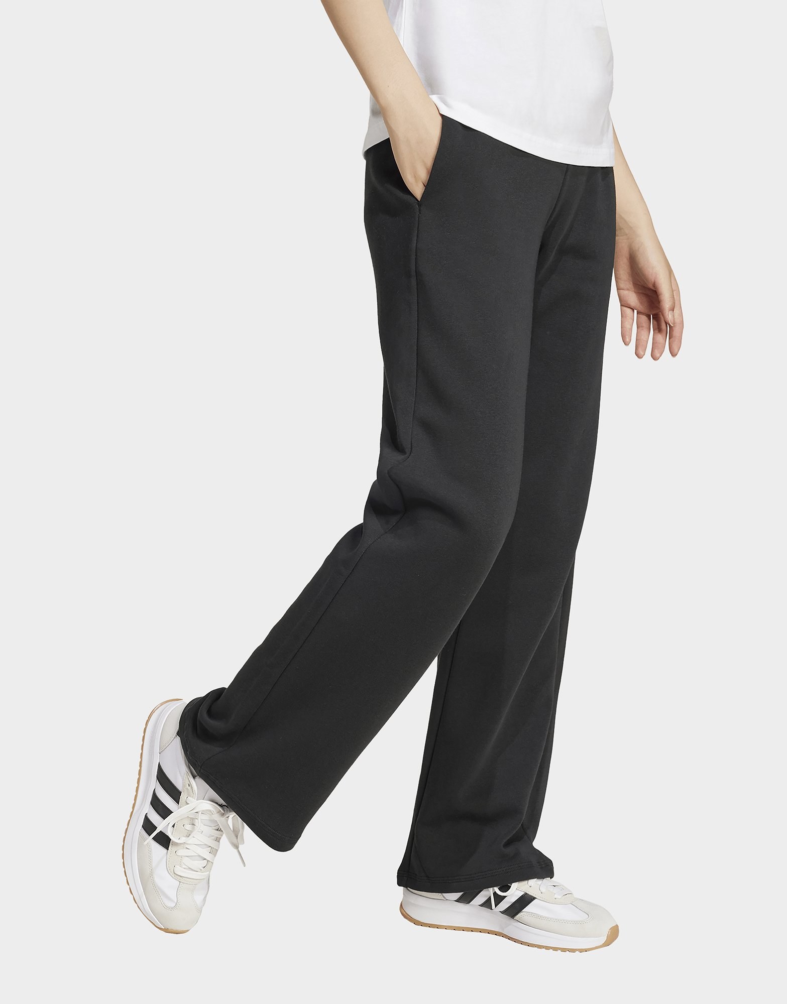 adidas Essentials Small Logo Feel Cozy Open-hem Hose