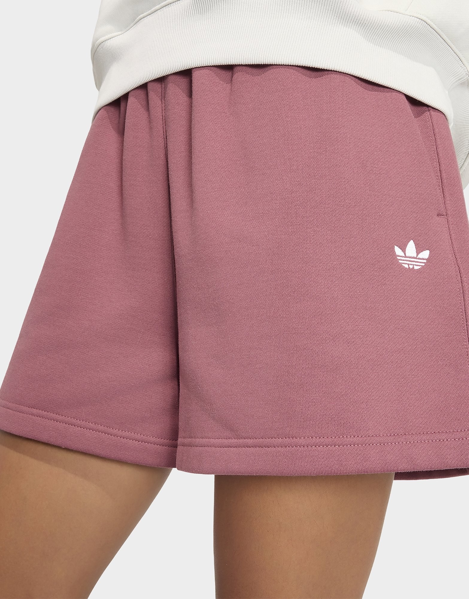 adidas ESSENTIALS FLEECE-SHORTS, LOCKER GESCHNITTEN