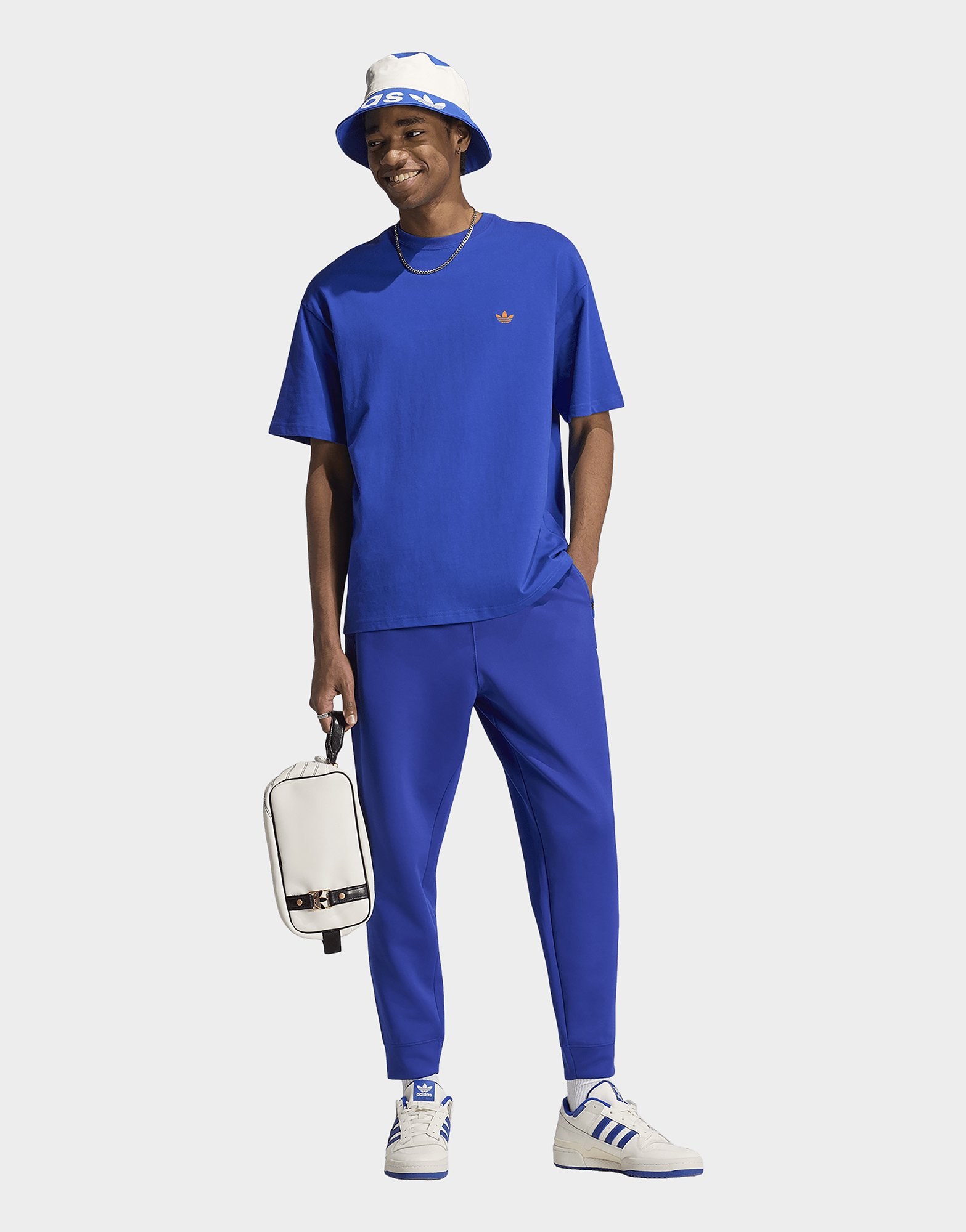 adidas Trefoil Essentials T-shirt, Locker Geschnitten