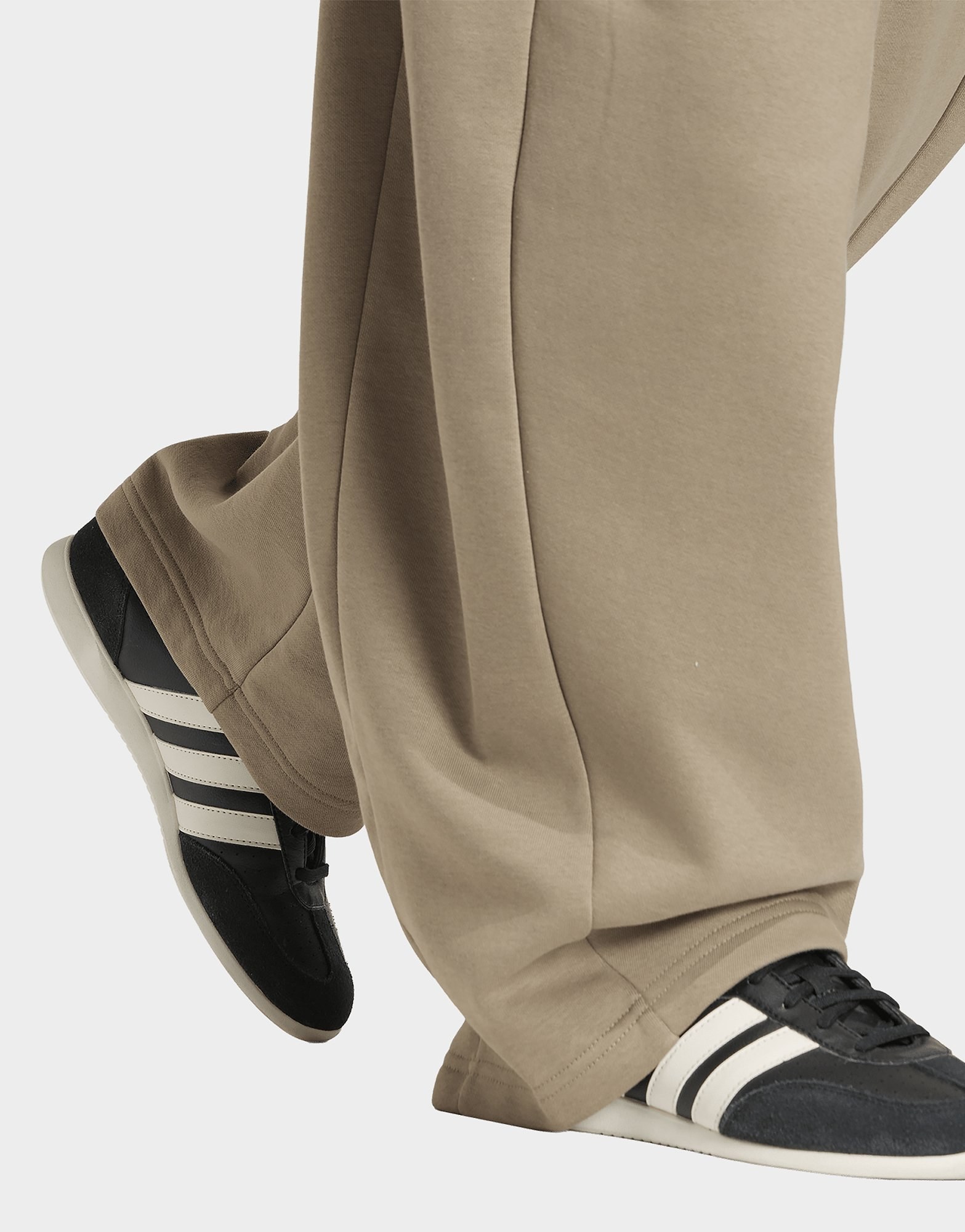 adidas Essentials Contemporary Fleece Hose Mit Barrel-bein