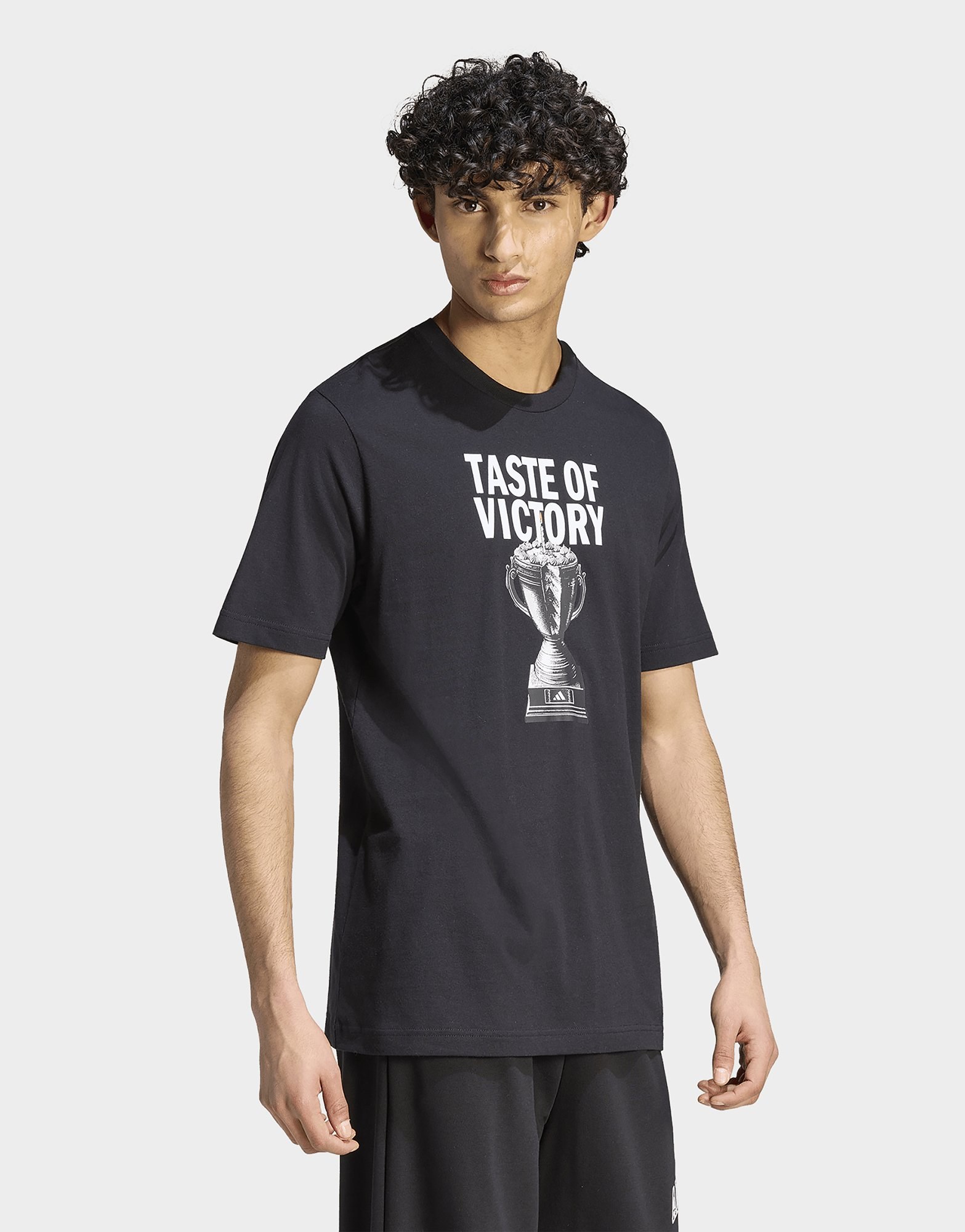 adidas Taste Of Victory Cake Grafik T-shirt