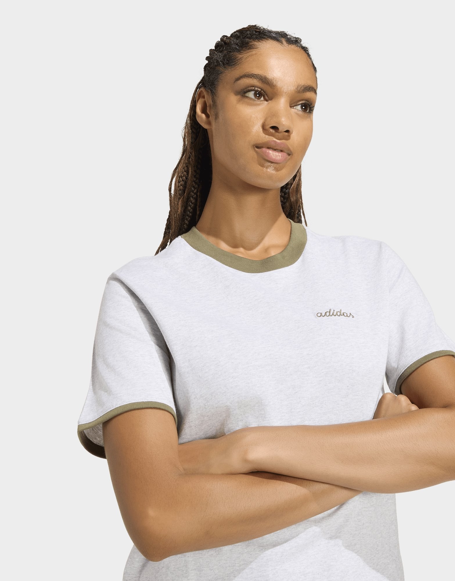 adidas Seasonal Essentials Colorpop T-shirt Mit Aufgestickter Grafik