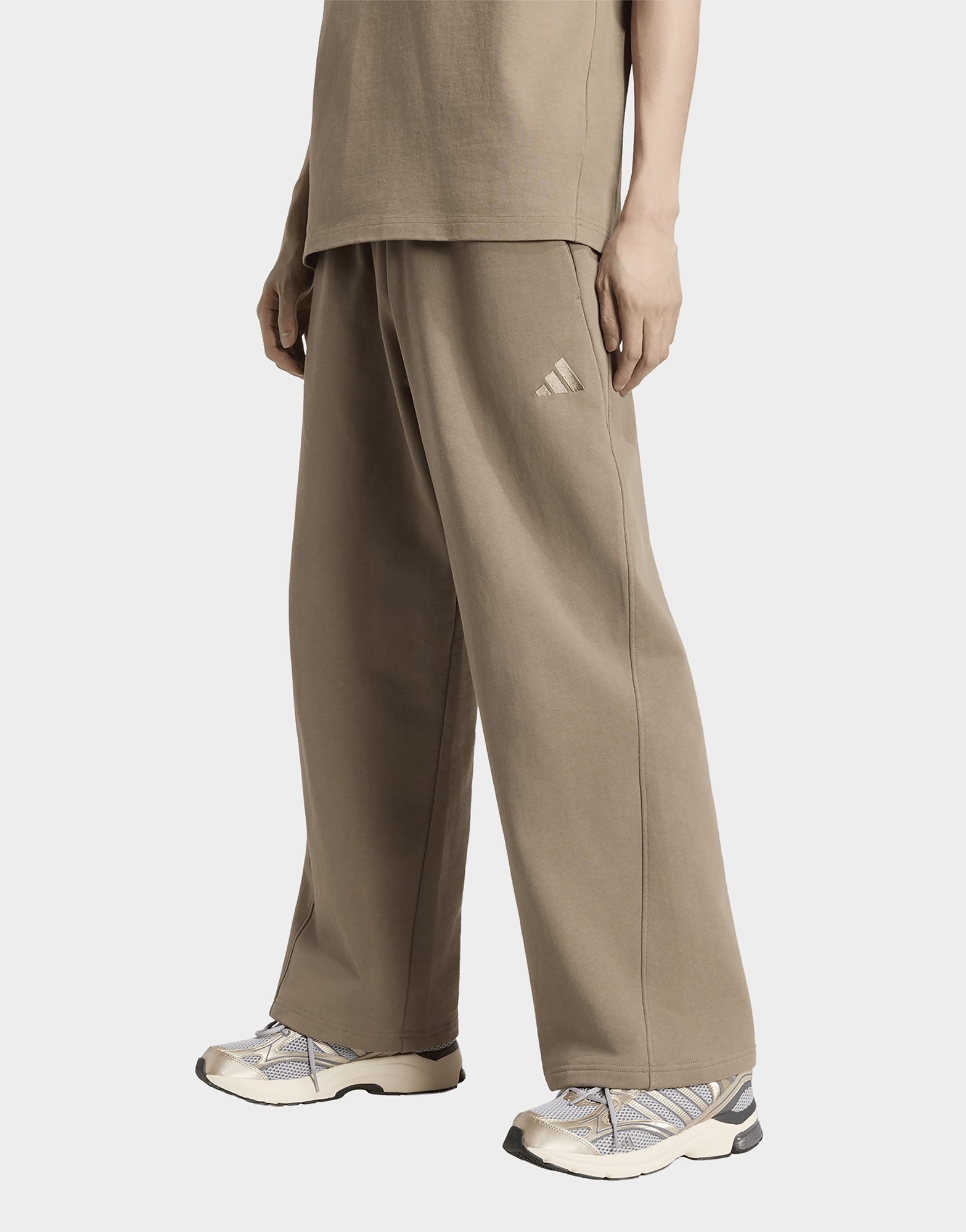 adidas KIT Hose, weit geschnitten, kleines Logo