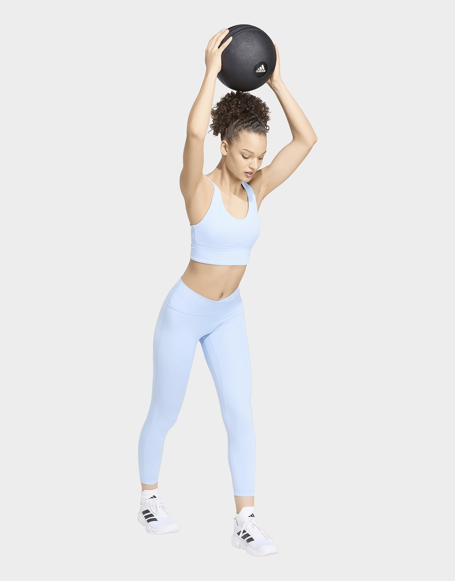 adidas 3-streifen Studio All Me Light Support Bh