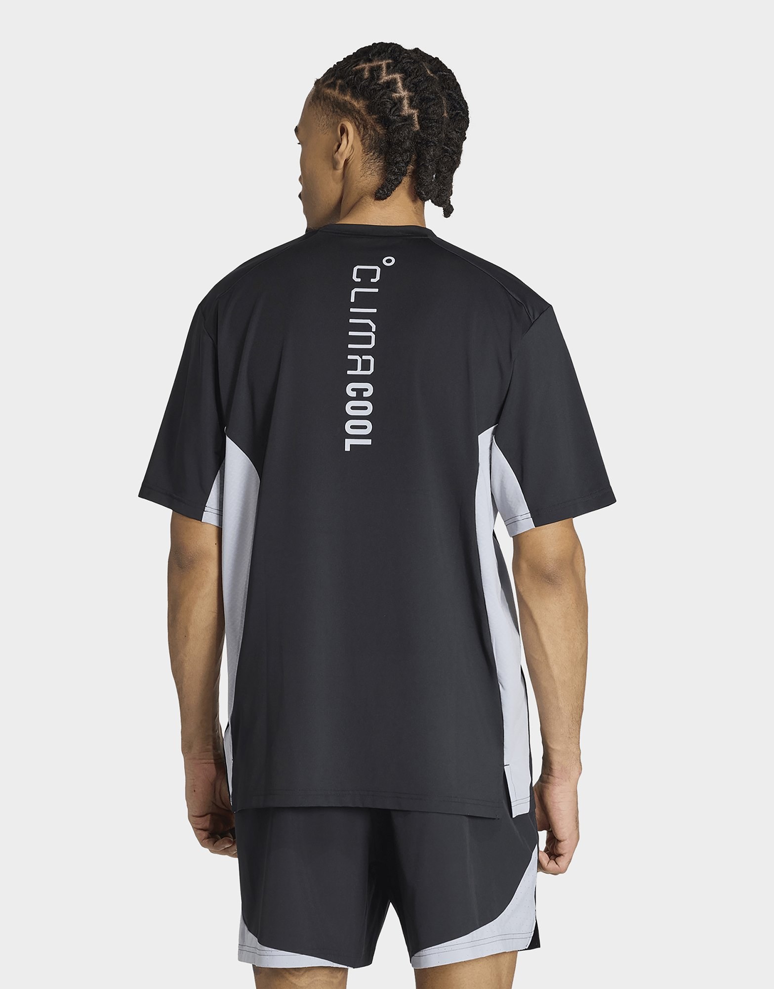 adidas TECH APPAREL COLORBLOCK T-SHIRT