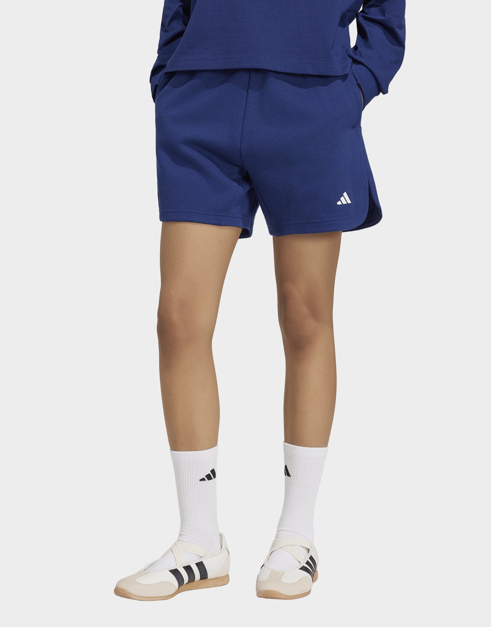 adidas 3-streifen Studio Fleece Shorts, Locker Geschnitten