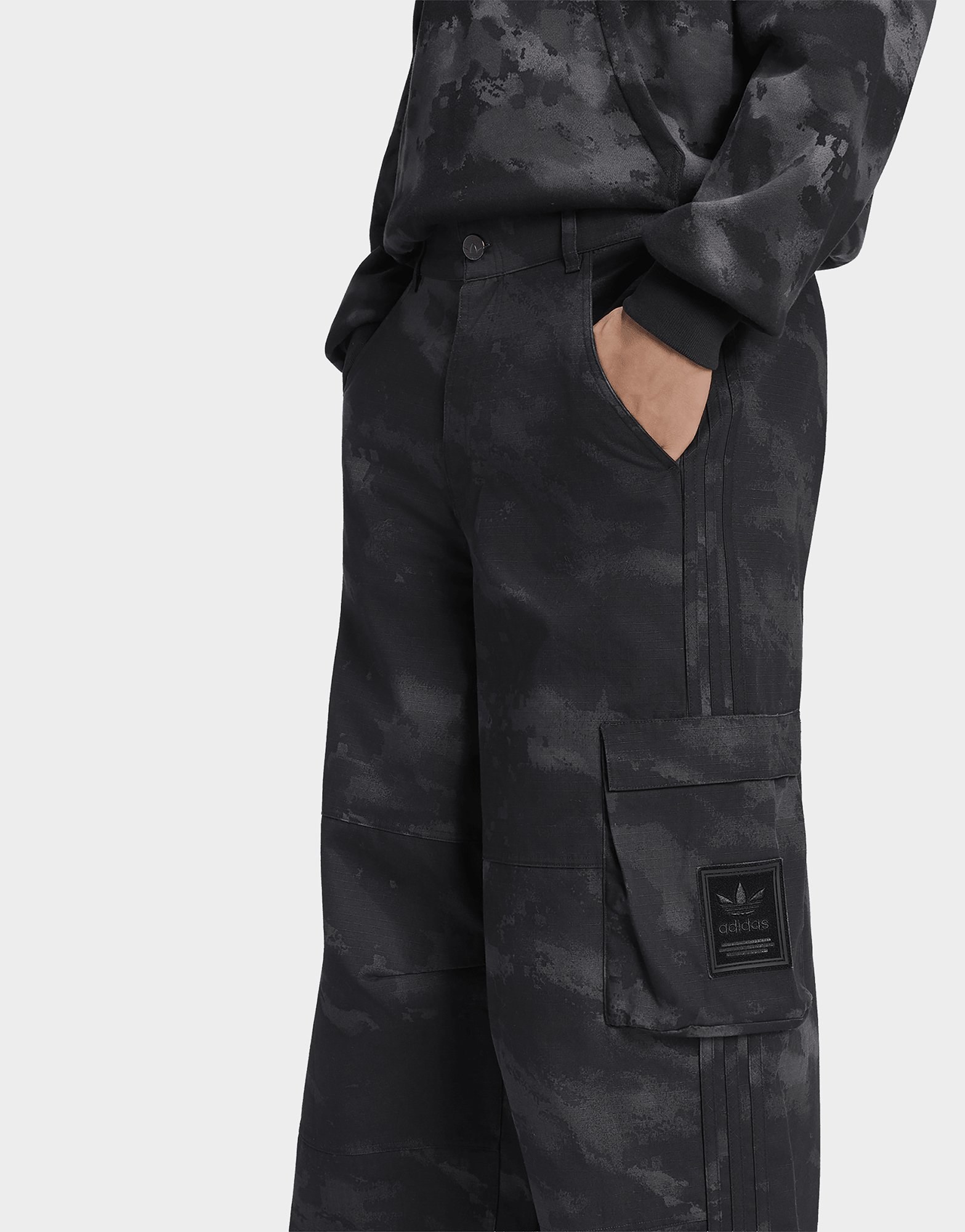 adidas Camo Hose