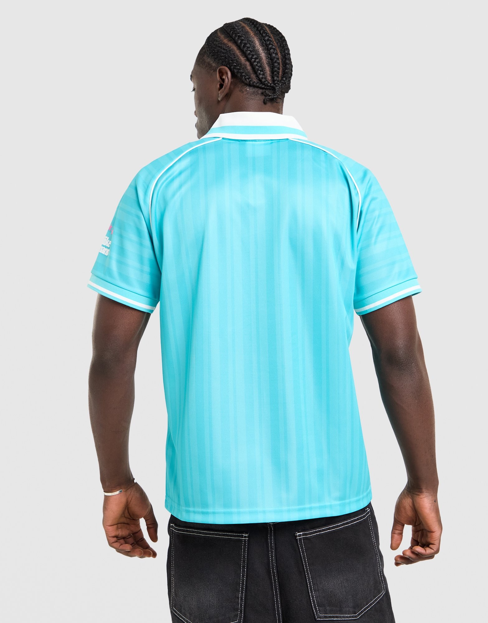Unlike Humans Winner Fußball T-Shirt
