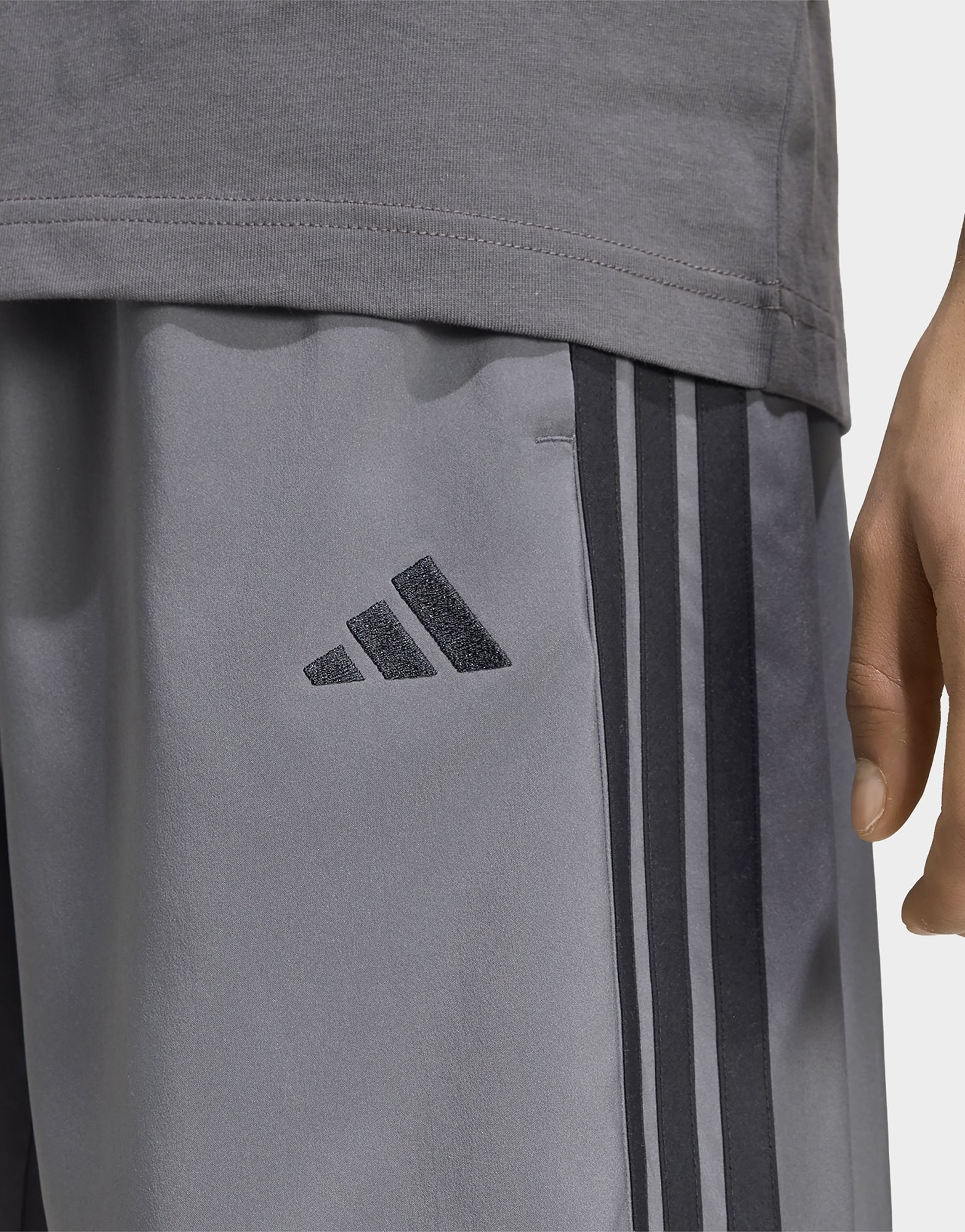 adidas Essentials 3-streifen Chelsea Lite Shorts, Gewebt