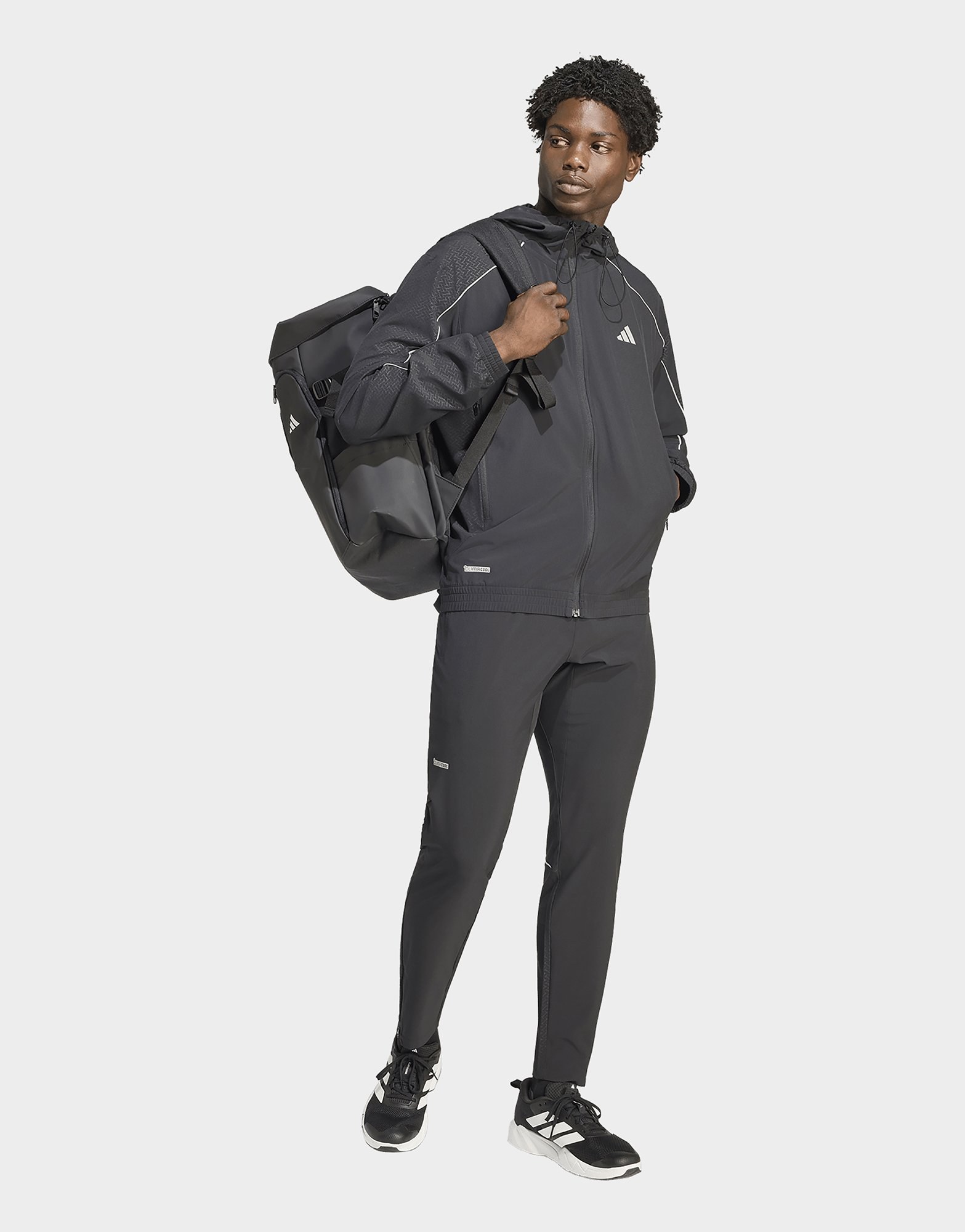 adidas Tech Apparel Slim Trainingshose