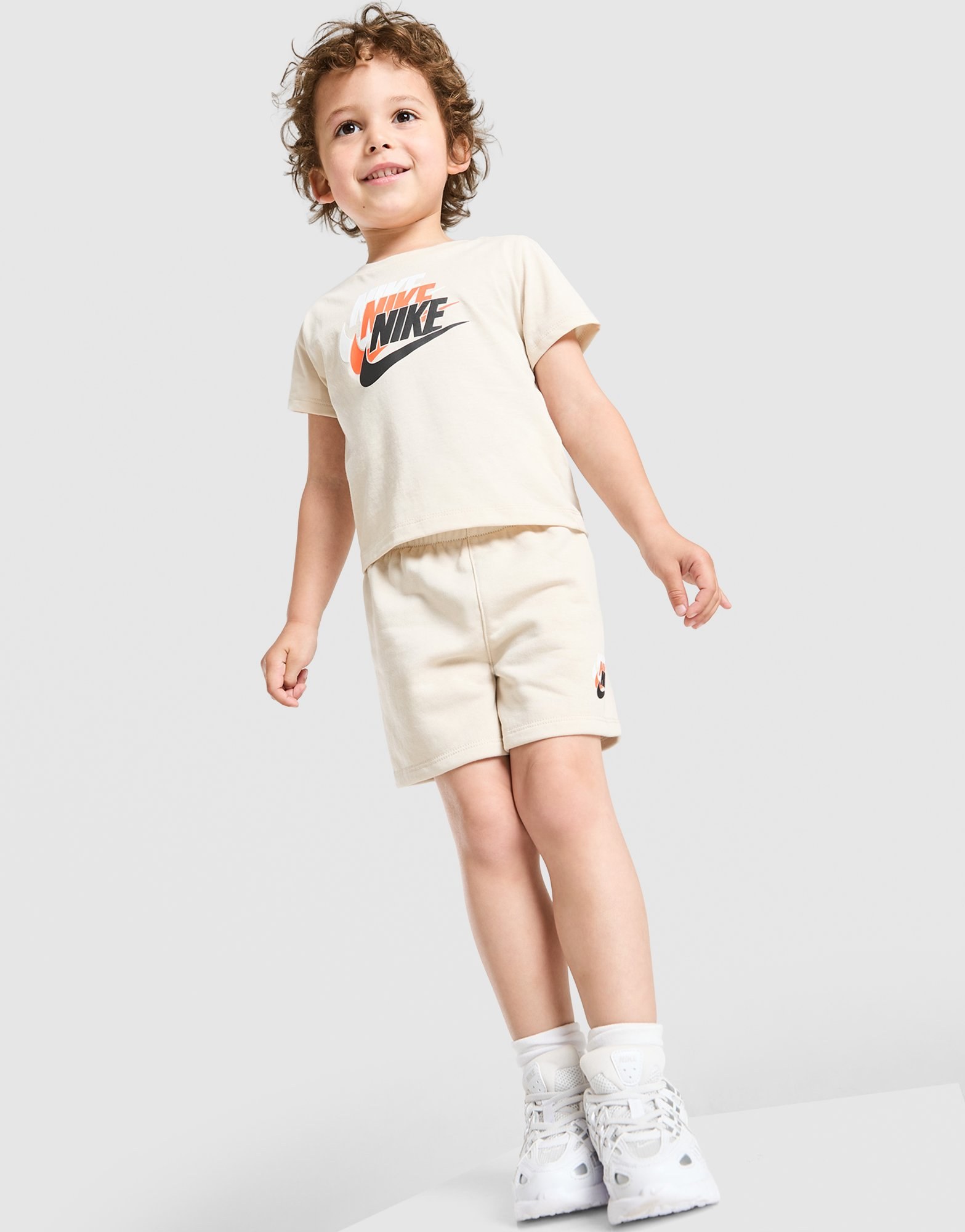 Nike Repeat Graphic T-Shirt/Shorts Set Infant