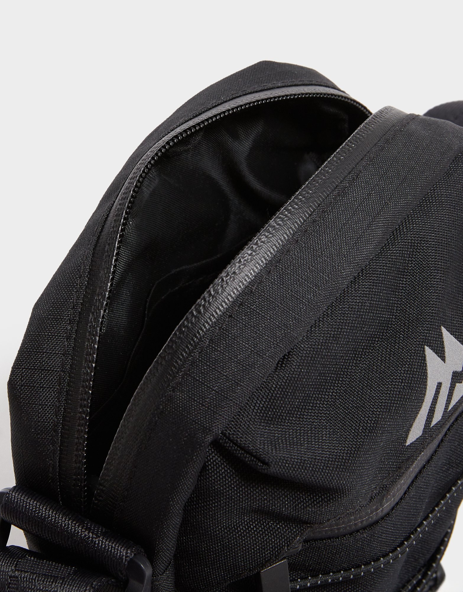 MONTIREX Ridge Crossbody Bag