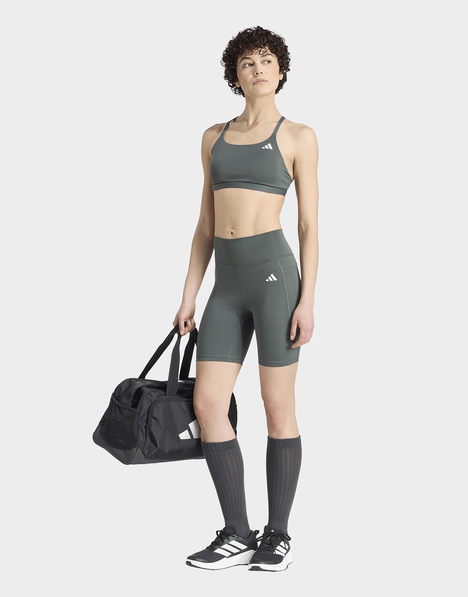 adidas Optimé Essentials Kurze Leggings Mit Tasche, 18 Cm