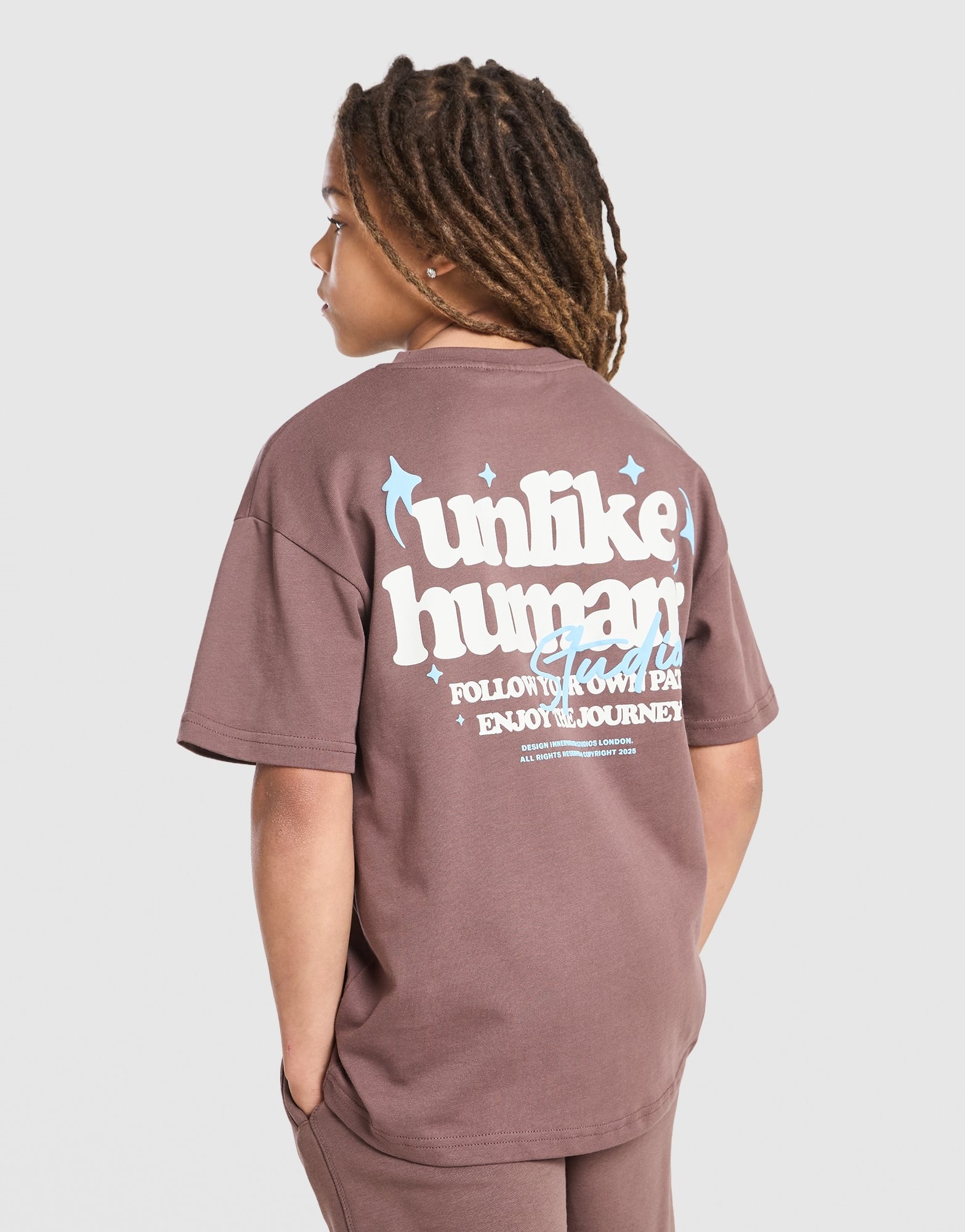 Unlike Humans Crafted T-Shirt Kinder