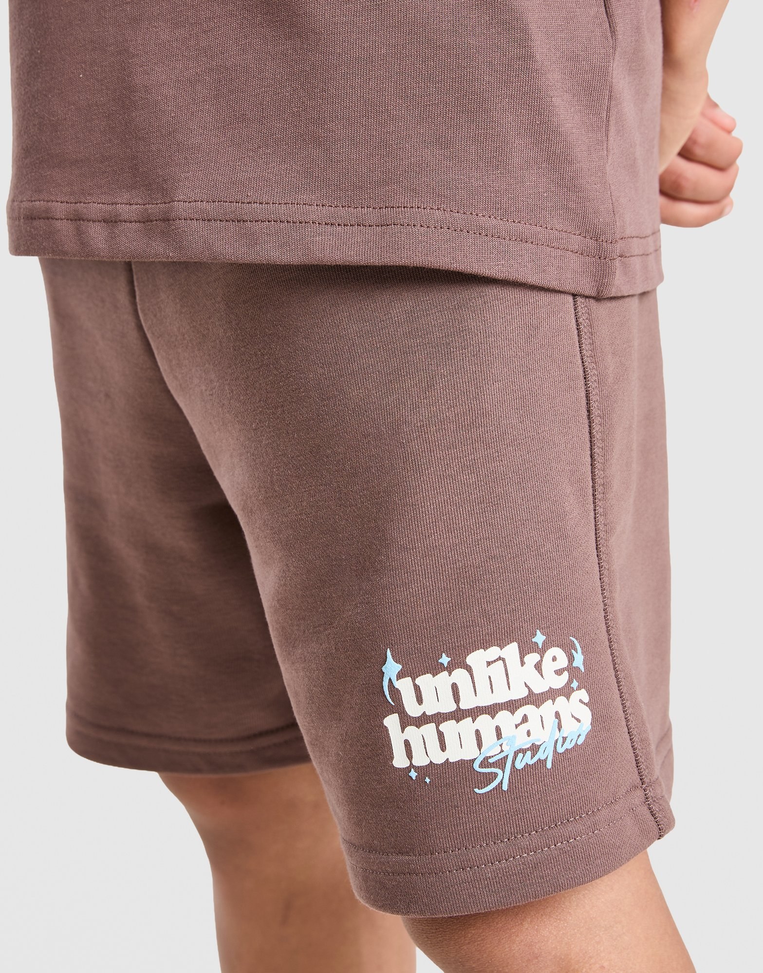 Unlike Humans Crafted Shorts Kinder