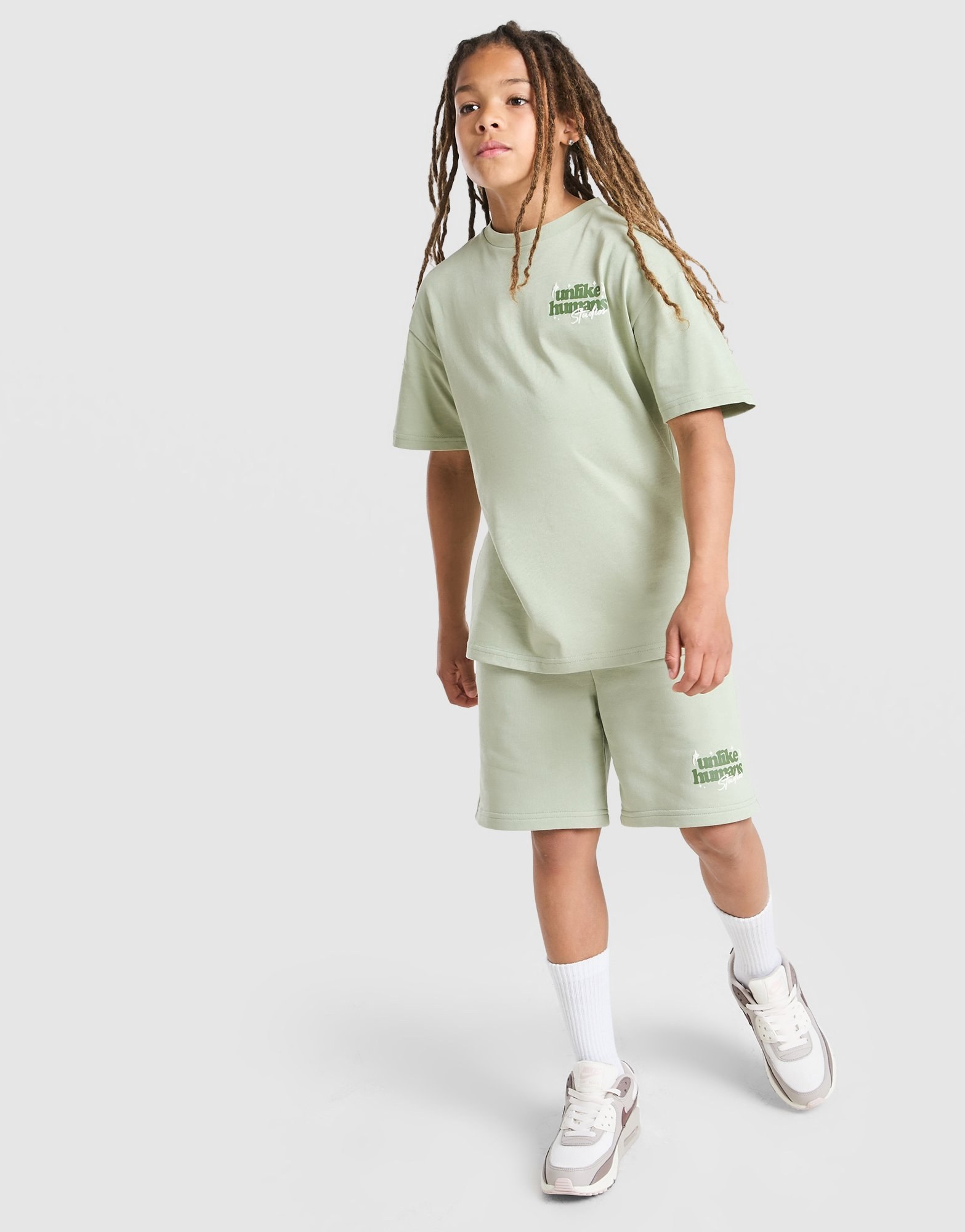 Unlike Humans Crafted T-Shirt Kinder