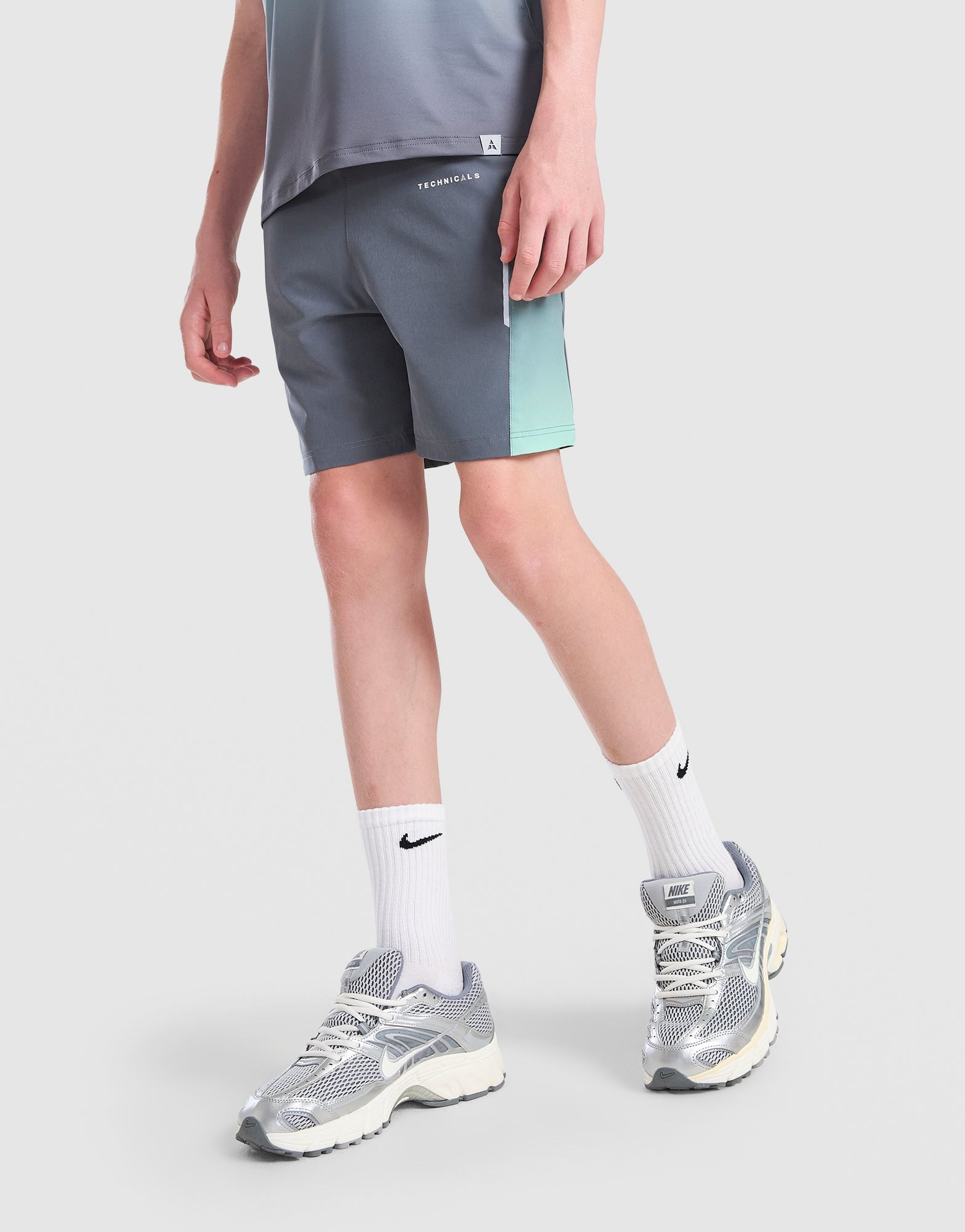 Technicals Lotus Shorts Junior
