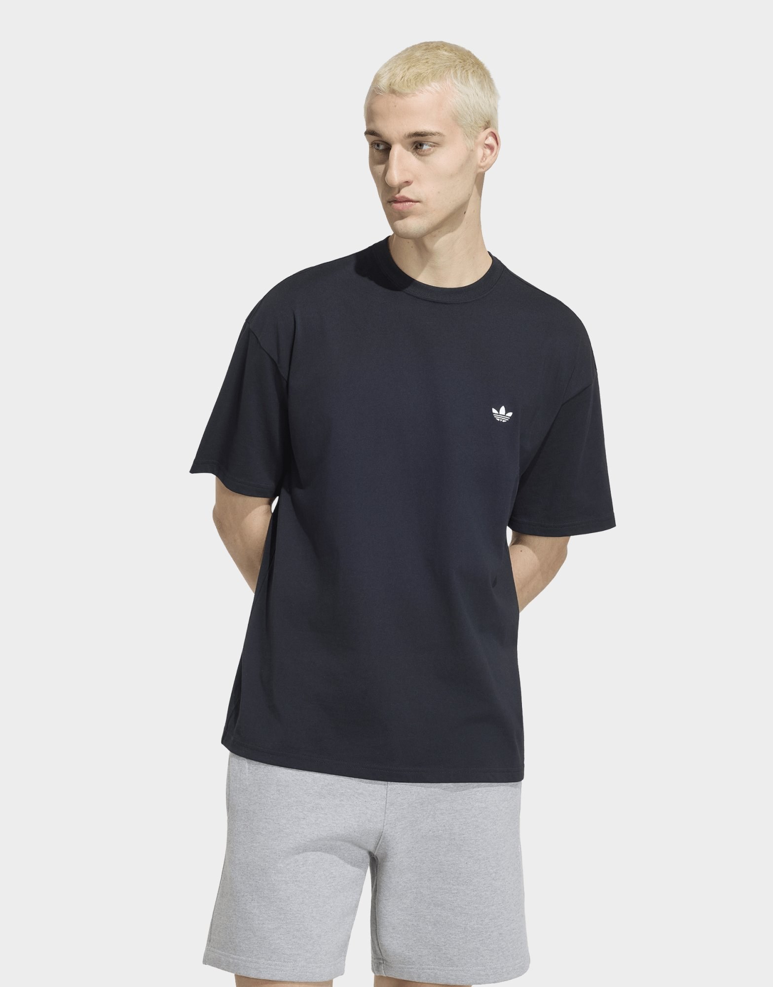 adidas Trefoil Essentials T-shirt Locker Überschnittene Schultern