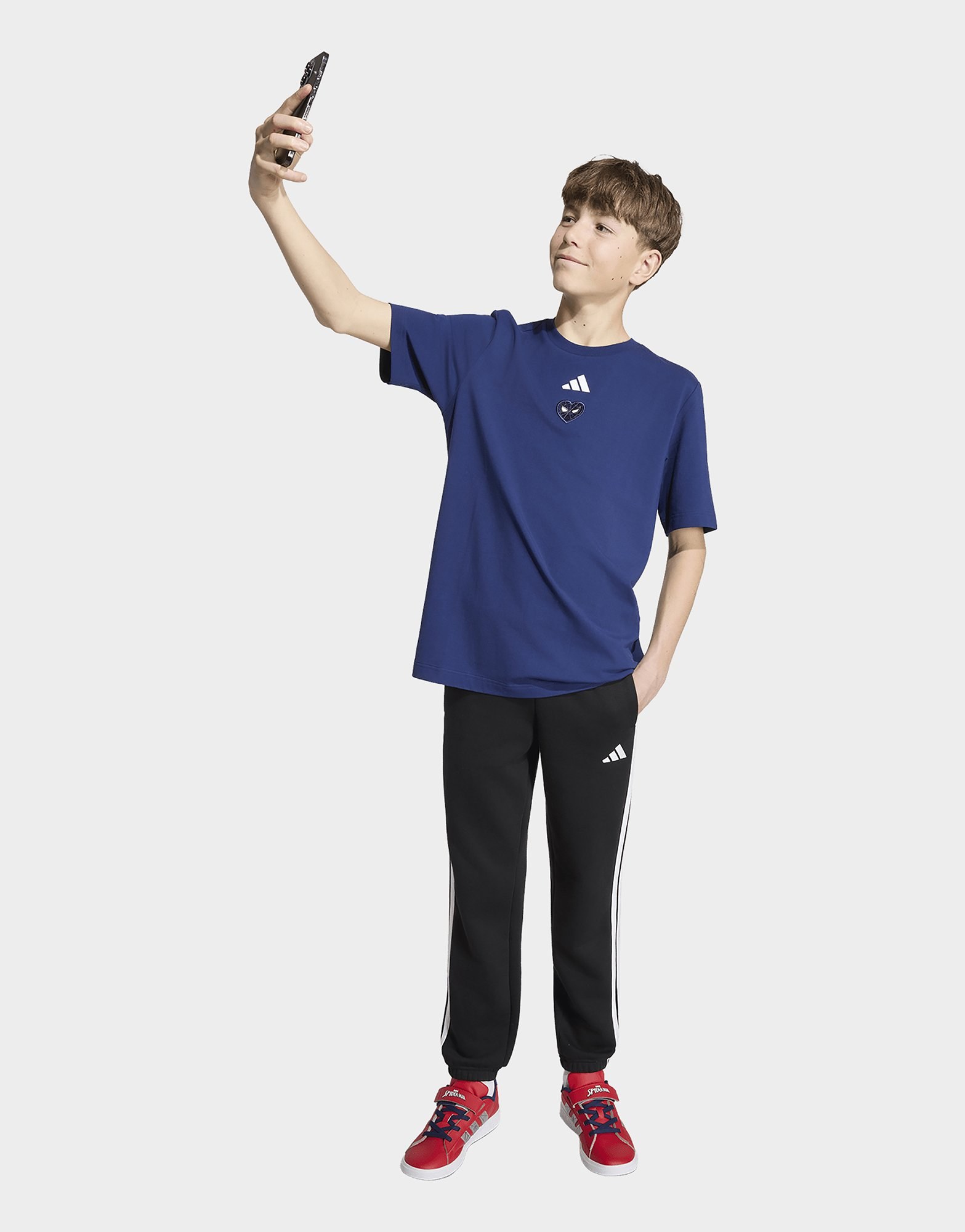 adidas Marvel Spider-Man Grafik T-Shirt