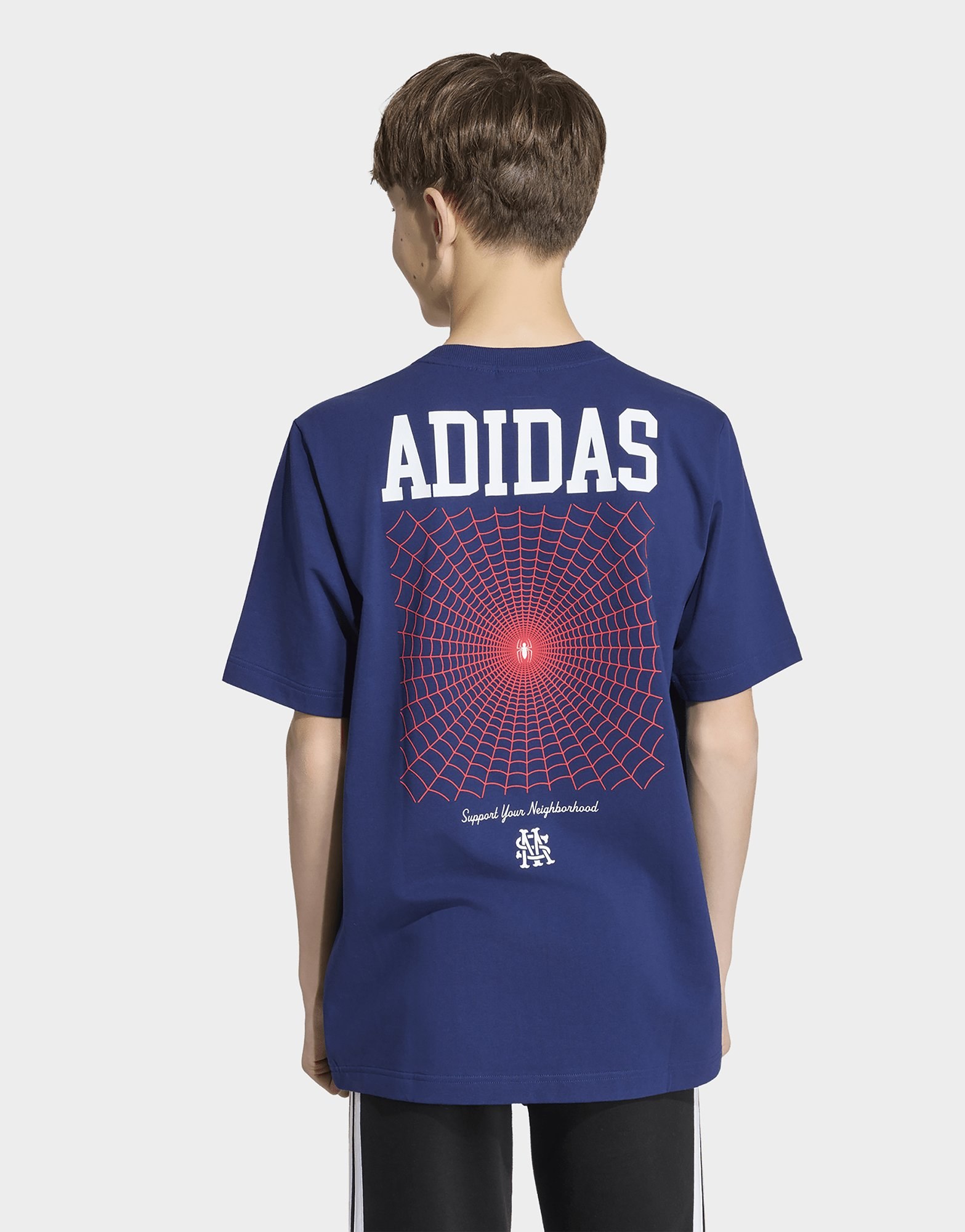 adidas Marvel Spider-Man Grafik T-Shirt